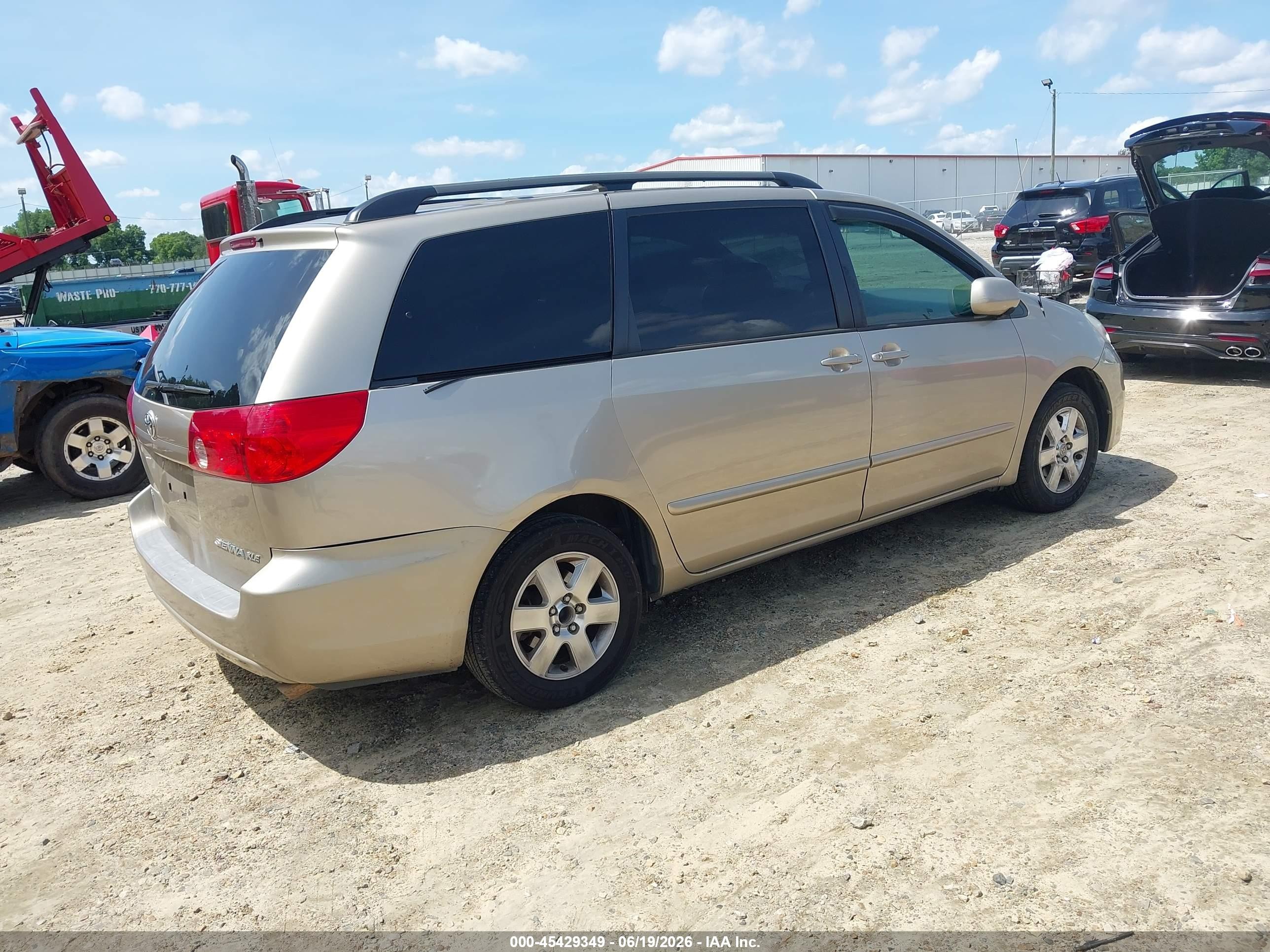 2008 Toyota Sienna Xle Gold vin: 5TDZK22C78S146702