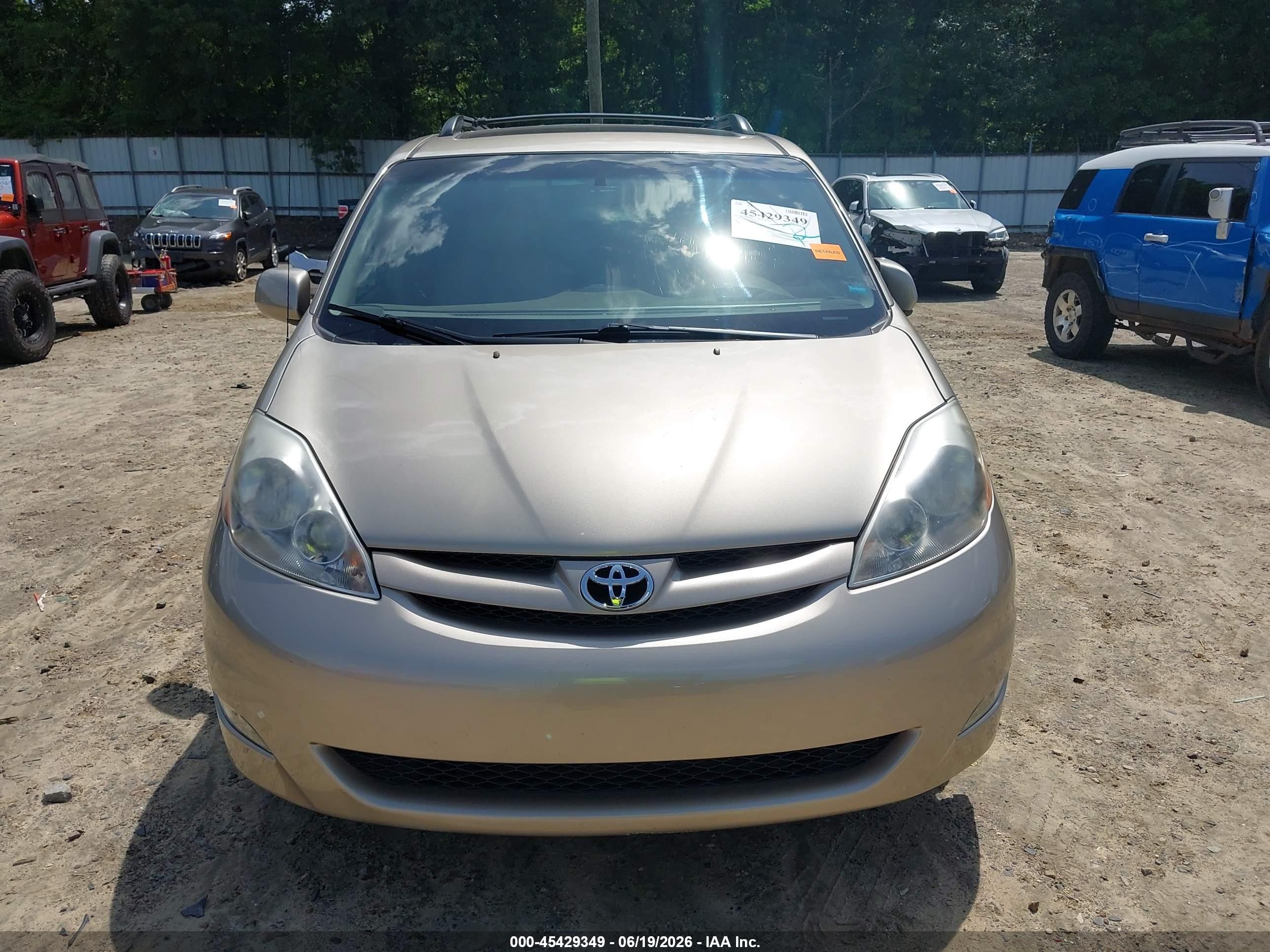 2008 Toyota Sienna Xle Gold vin: 5TDZK22C78S146702