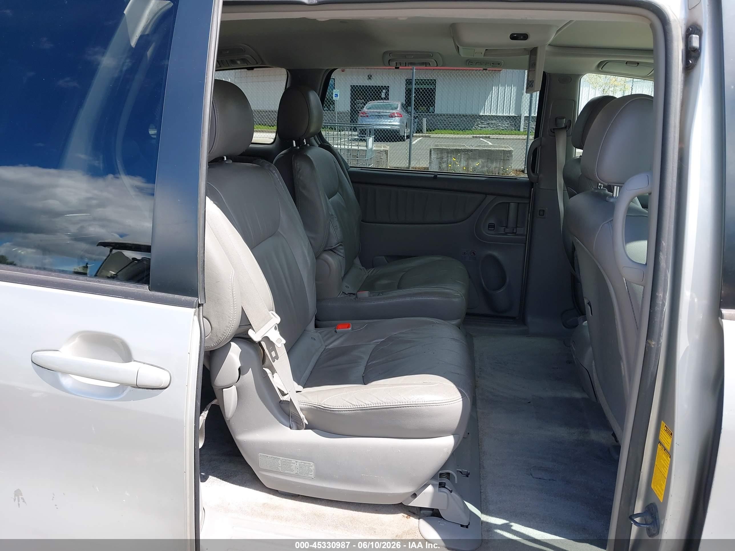 2008 Toyota Sienna Xle Gray vin: 5TDZK22C78S184527