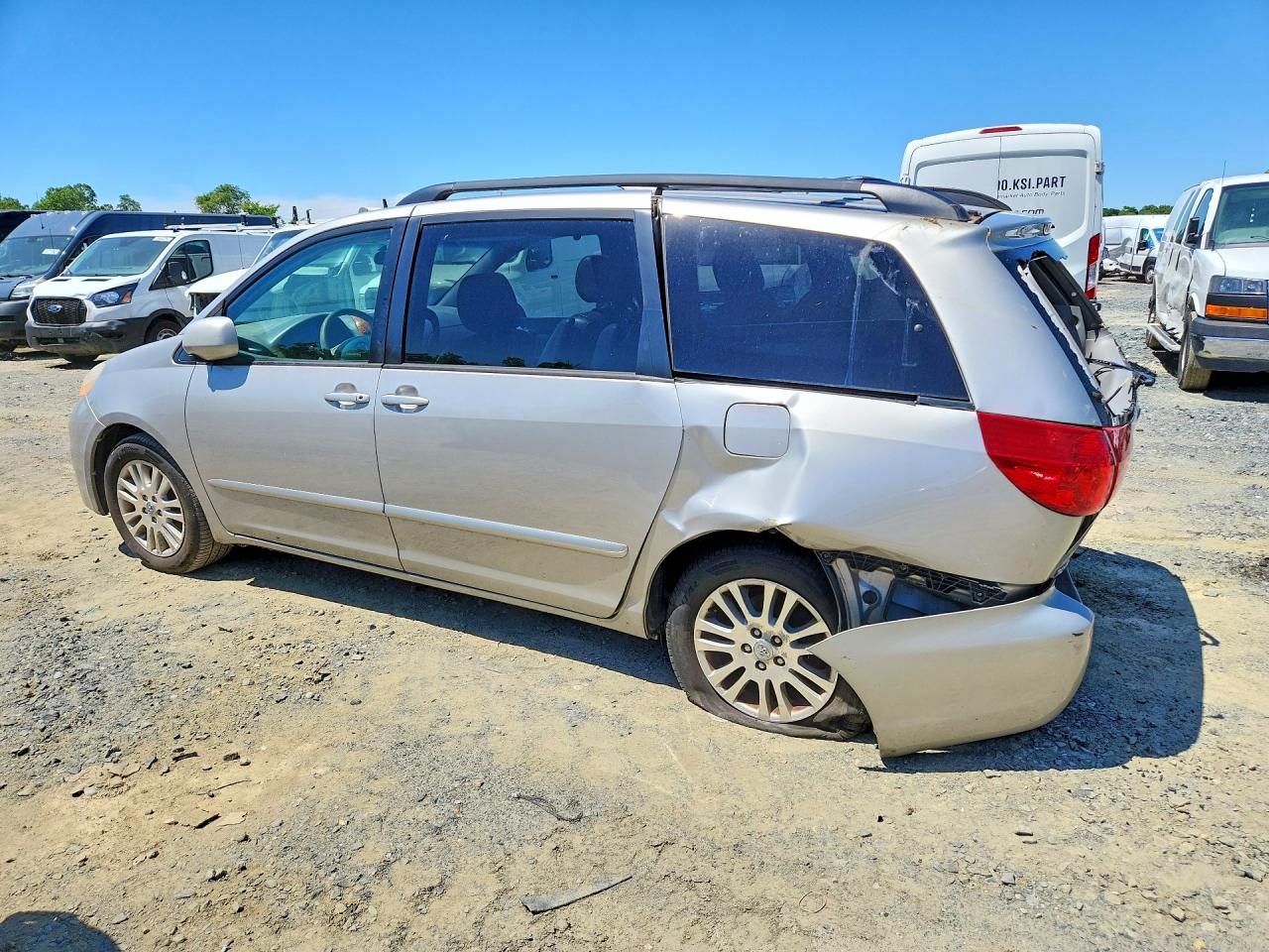 2009 Toyota Sienna Xle Silver vin: 5TDZK22C79S227779