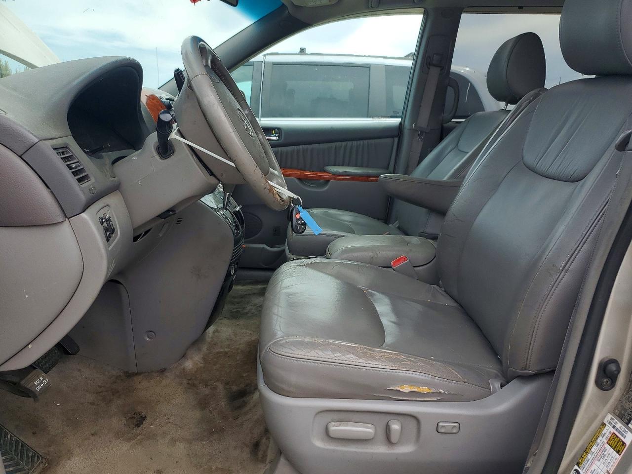 2009 Toyota Sienna Xle Серебряный vin: 5TDZK22C79S247675