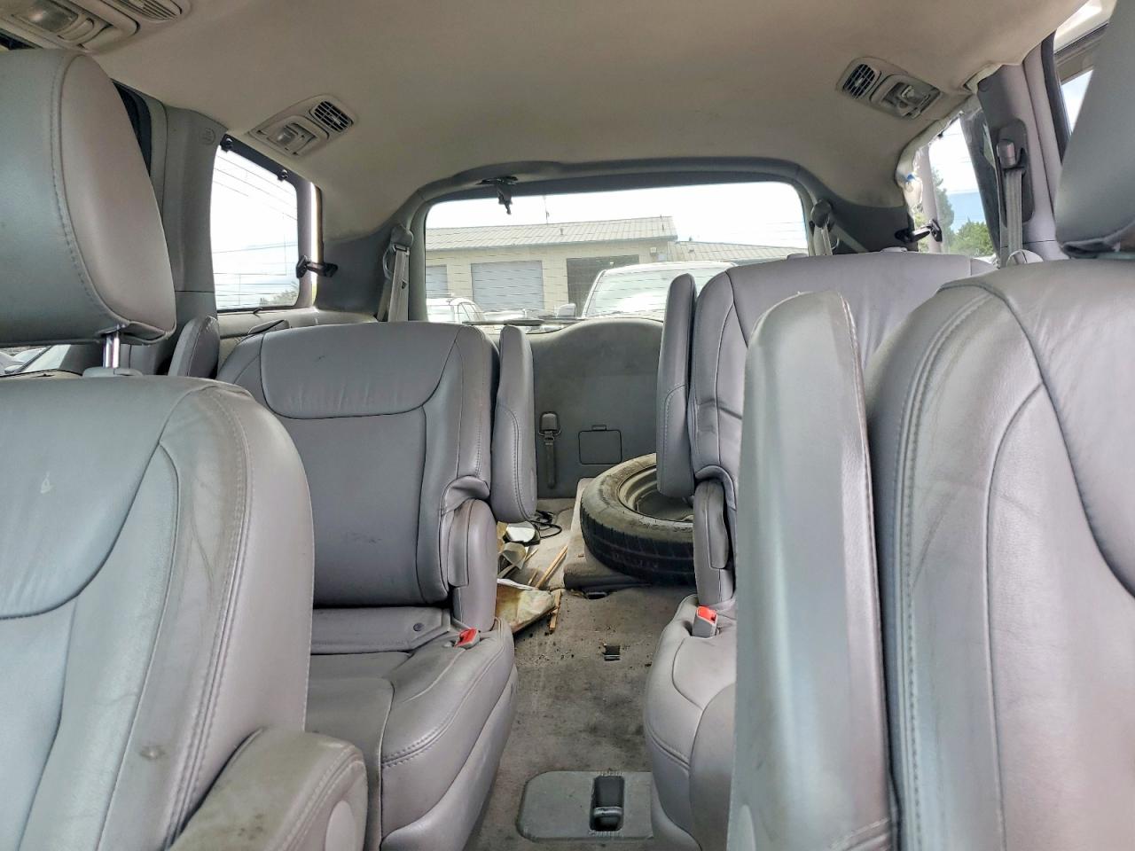 2009 Toyota Sienna Xle Серебряный vin: 5TDZK22C79S247675