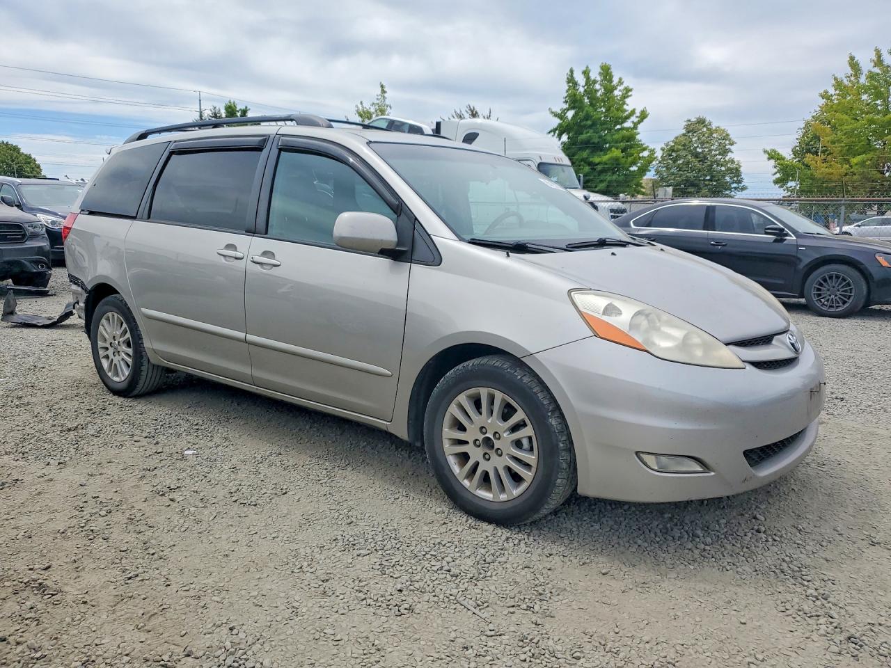 2009 Toyota Sienna Xle Серебряный vin: 5TDZK22C79S247675