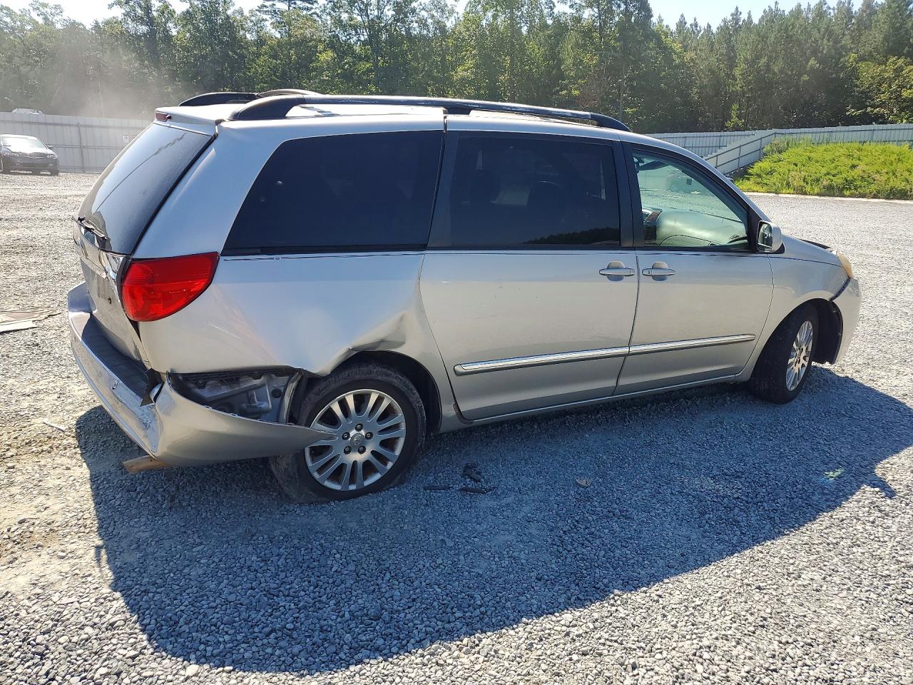 2007 Toyota Sienna Xle Limited 7-passenger Silver vin: 5TDZK22C87S078229