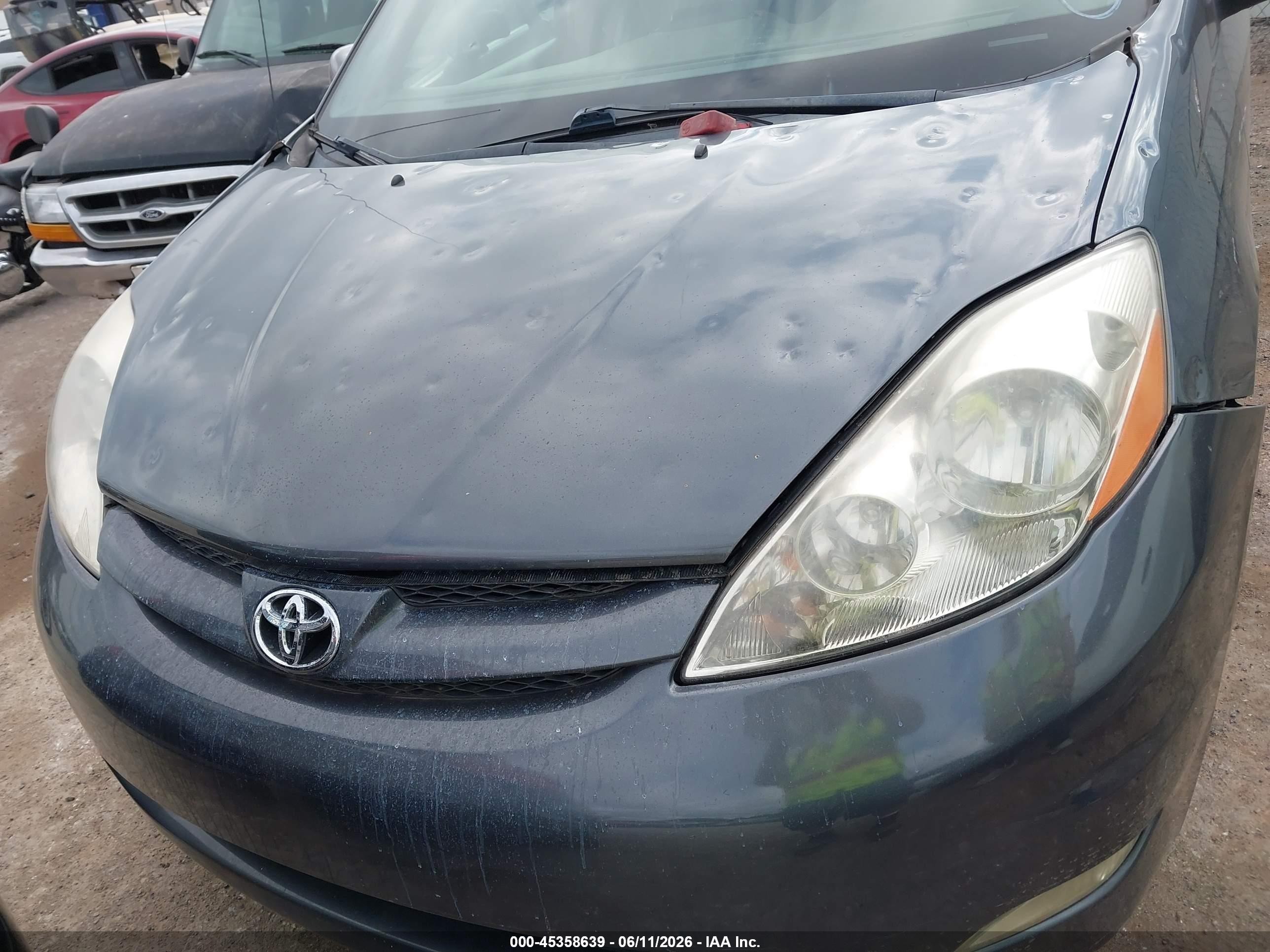 2008 Toyota Sienna Xle Серый vin: 5TDZK22C88S108444
