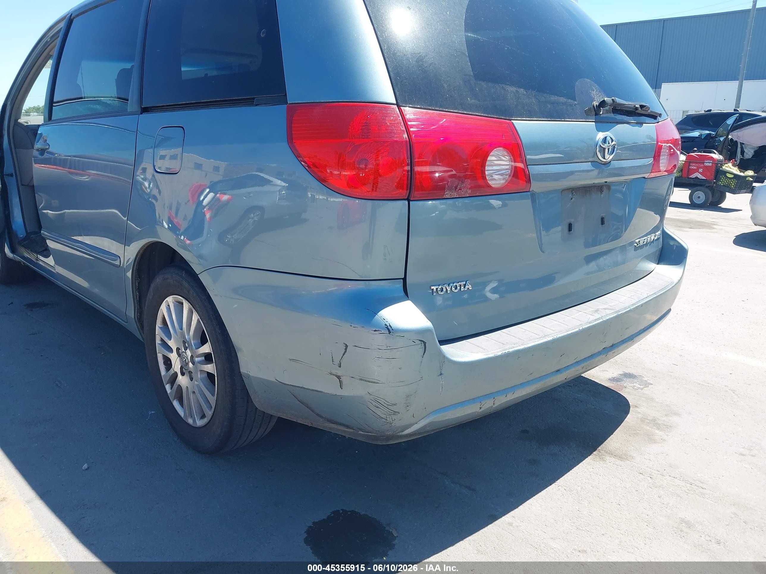 2008 Toyota Sienna Xle Blue vin: 5TDZK22C88S200010
