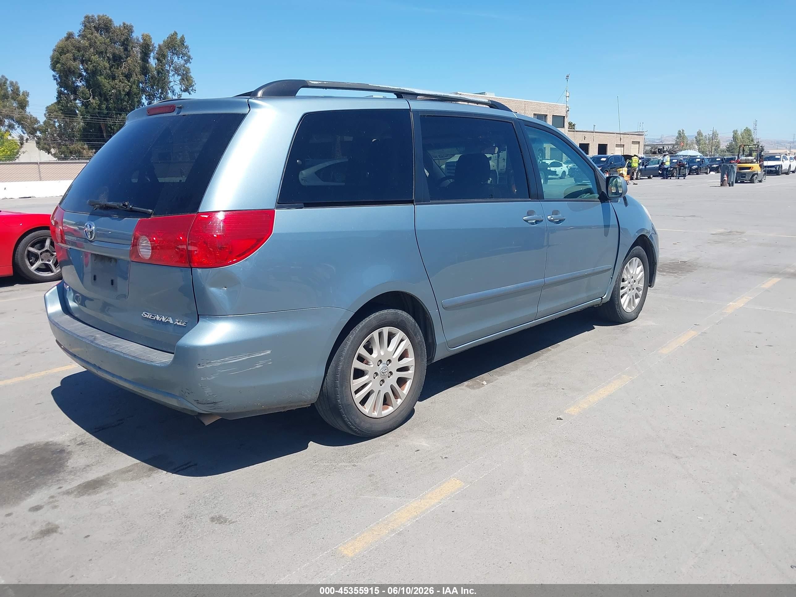 2008 Toyota Sienna Xle Blue vin: 5TDZK22C88S200010