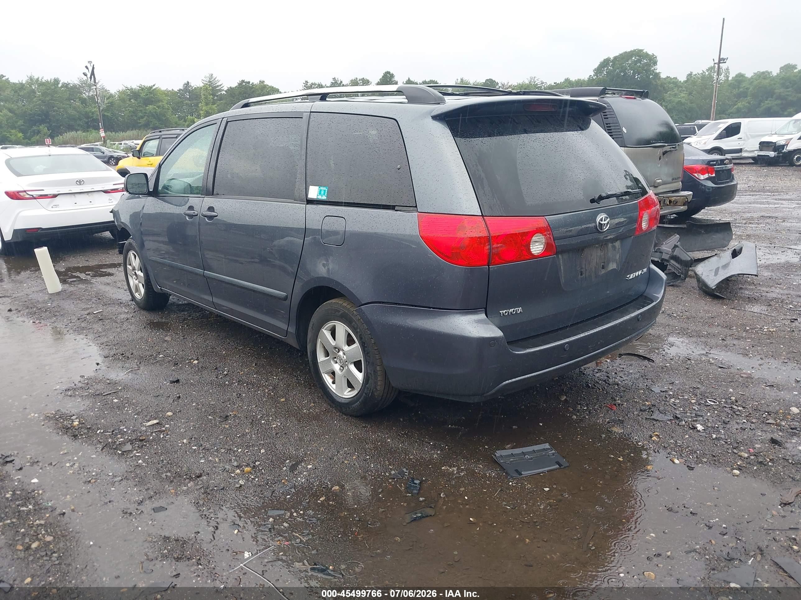 2009 Toyota Sienna Xle Gray vin: 5TDZK22C89S225328