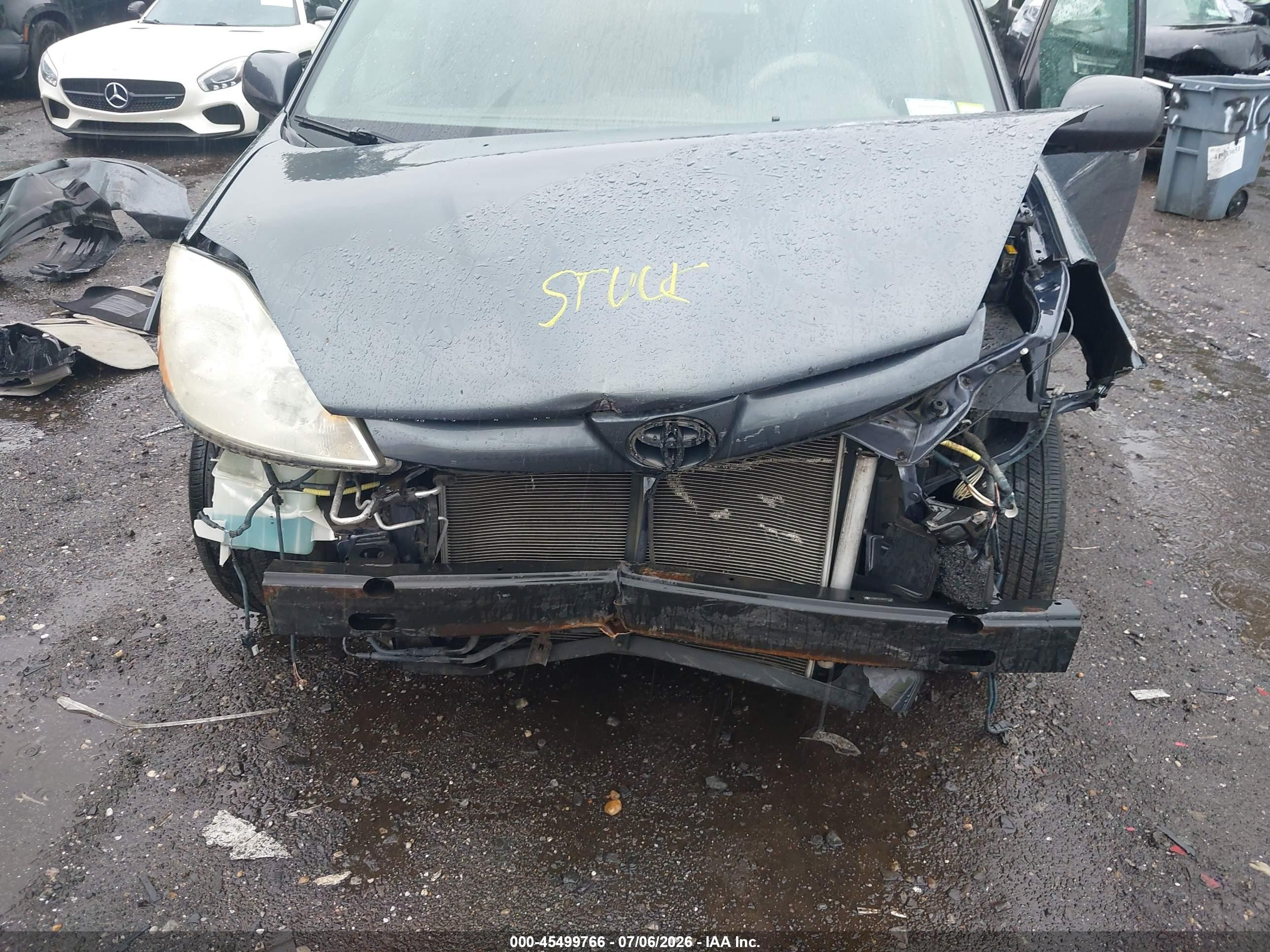 2009 Toyota Sienna Xle Gray vin: 5TDZK22C89S225328