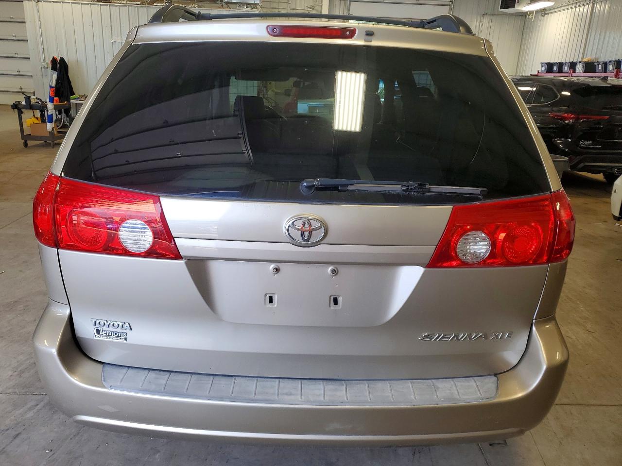 2007 Toyota Sienna Xle 7-passenger Gold vin: 5TDZK22C97S047524