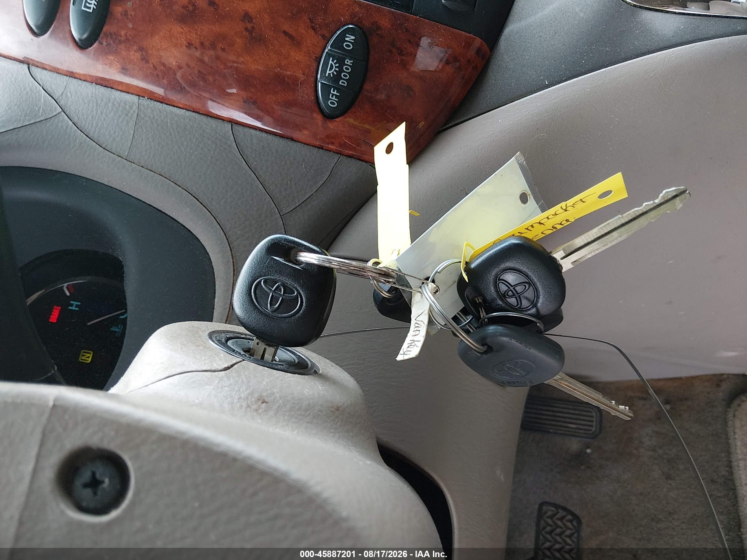 2007 Toyota Sienna Xle Limited Gold vin: 5TDZK22C97S048849