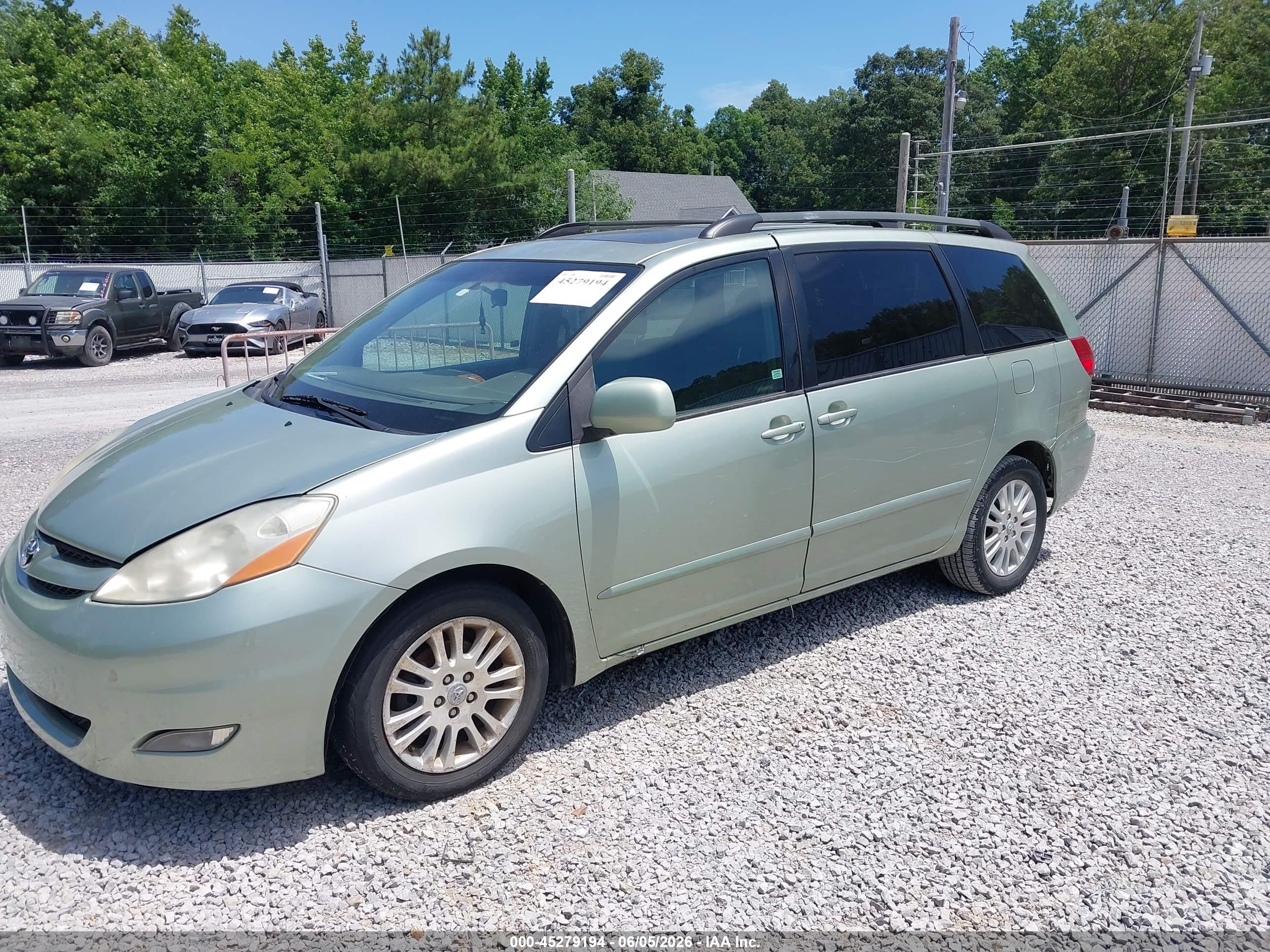 2007 Toyota Sienna Xle Green vin: 5TDZK22C97S079373