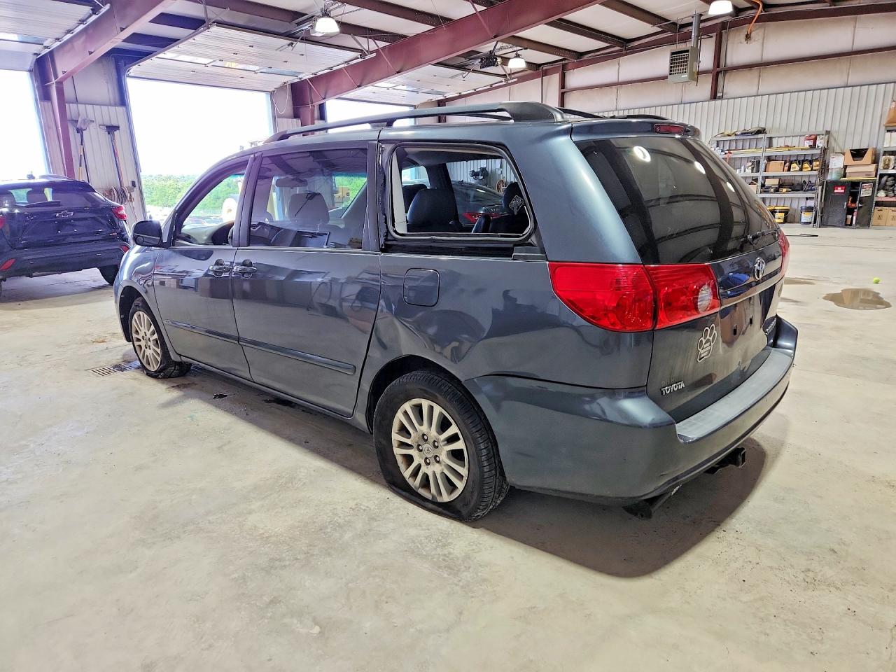 2008 Toyota Sienna Xle Blue vin: 5TDZK22C98S119209