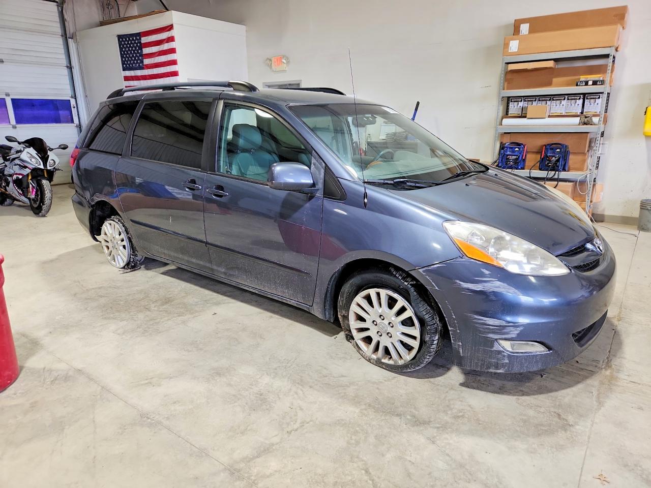 2008 Toyota Sienna Xle Blue vin: 5TDZK22C98S119209