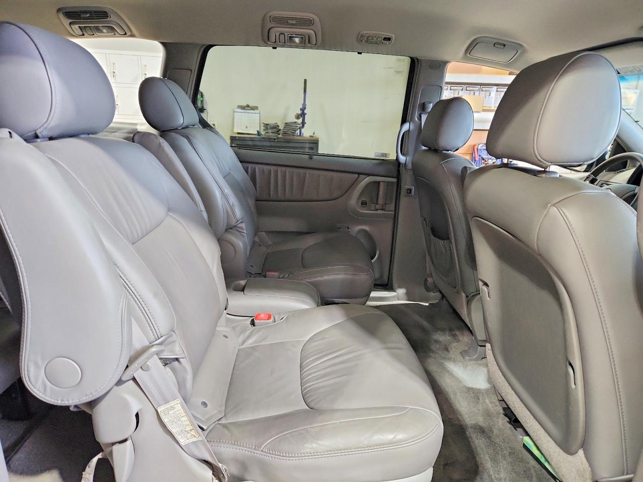 2008 Toyota Sienna Xle Blue vin: 5TDZK22C98S119209