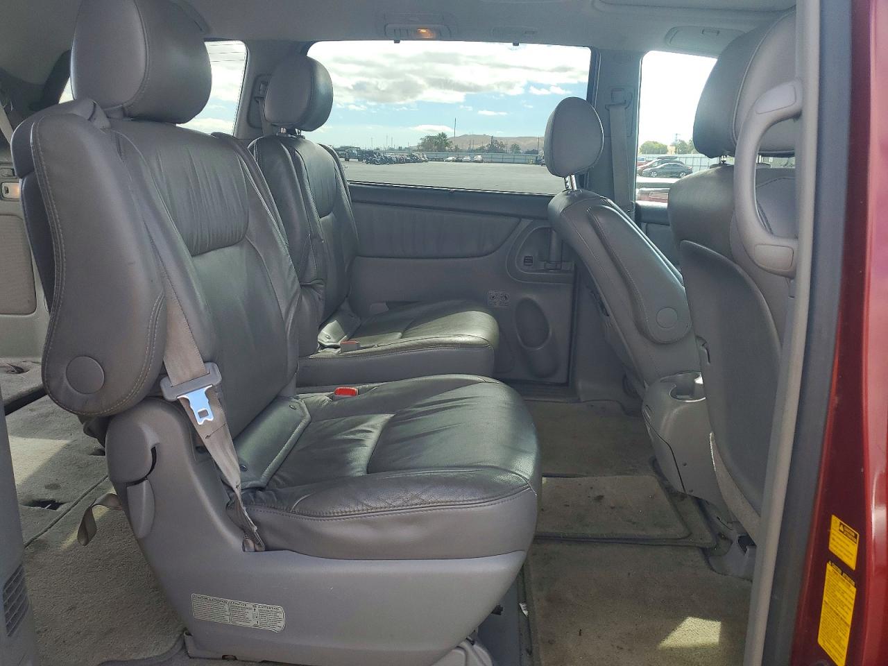 2008 Toyota Sienna Xle Red vin: 5TDZK22C98S139184