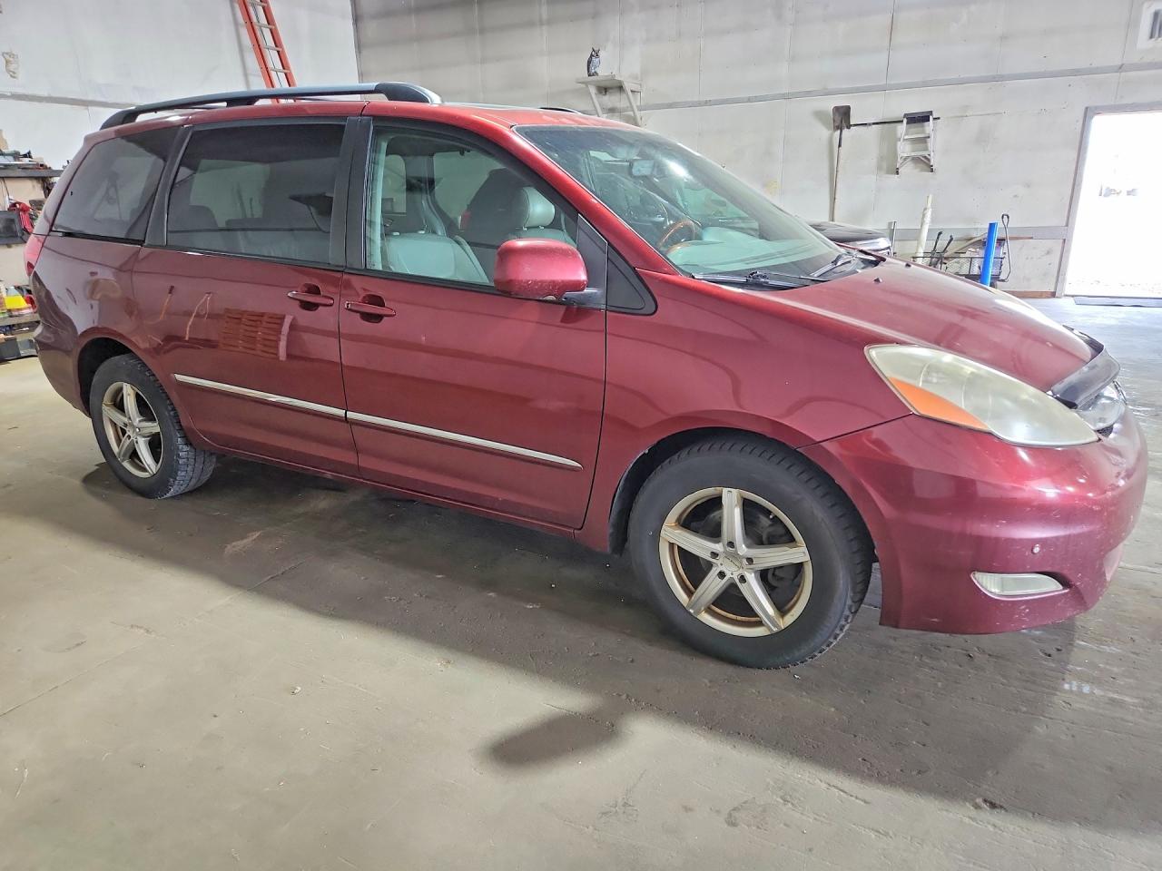 2008 Toyota Sienna Xle Limited Burgundy vin: 5TDZK22C98S146216