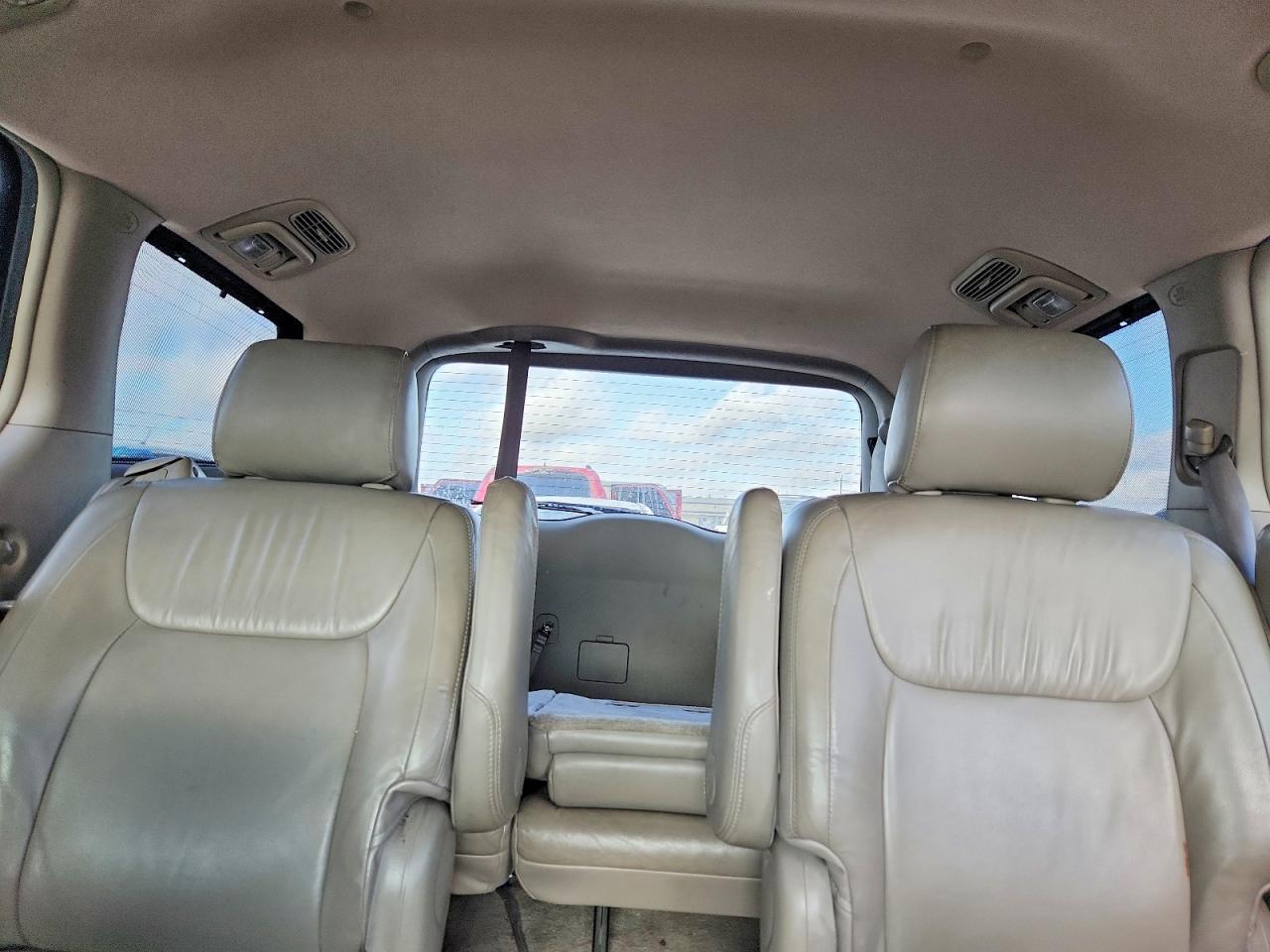 2008 Toyota Sienna Xle White vin: 5TDZK22C98S165834