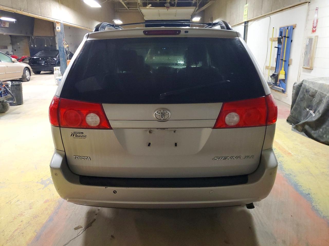 2009 Toyota Sienna Xle Beige vin: 5TDZK22C99S238122