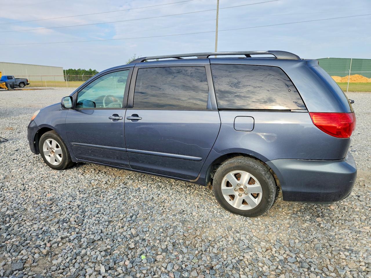 2009 Toyota Sienna Xle Gray vin: 5TDZK22C99S260301