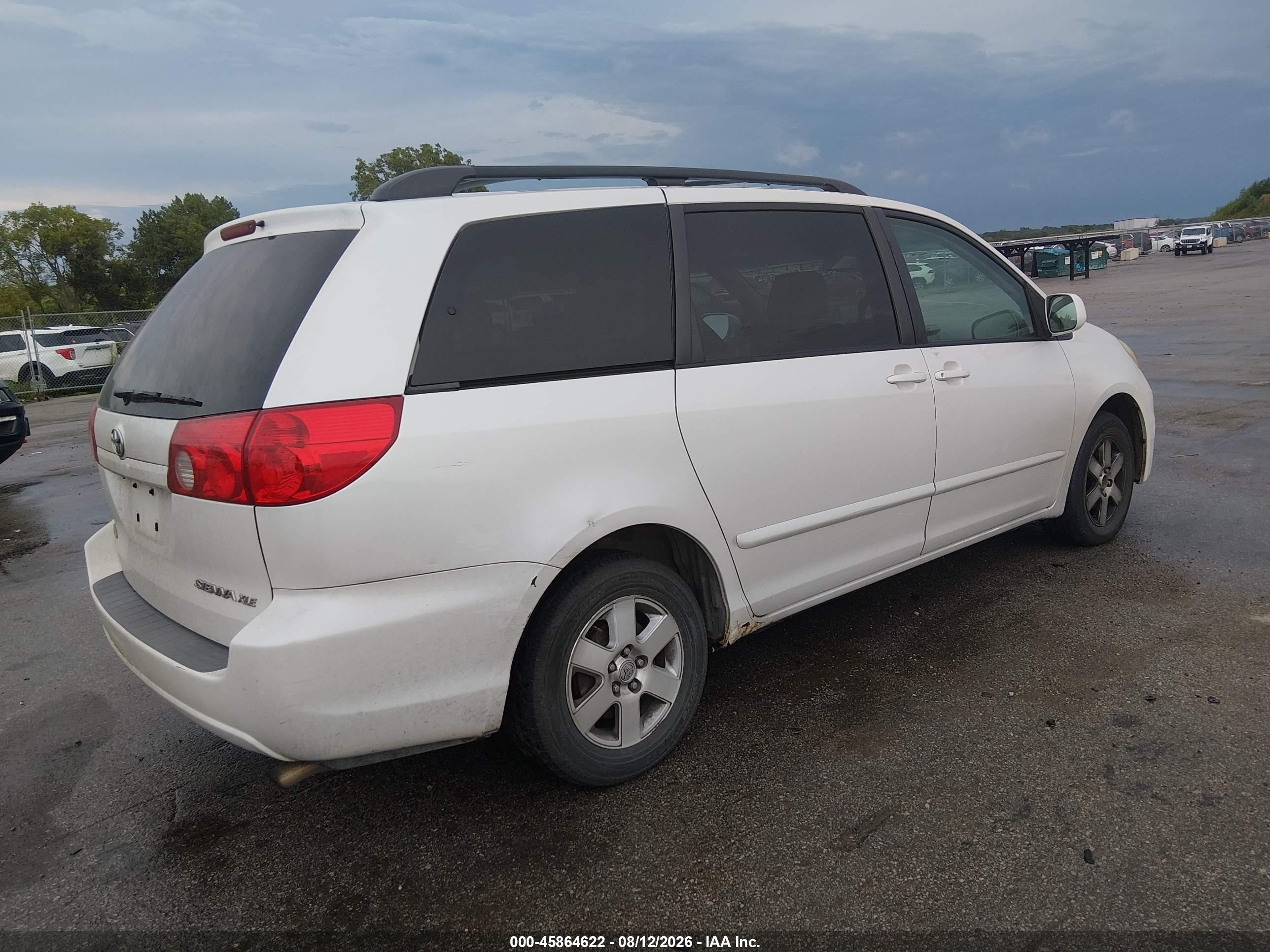 2007 Toyota Sienna Xle Белый vin: 5TDZK22CX7S018260