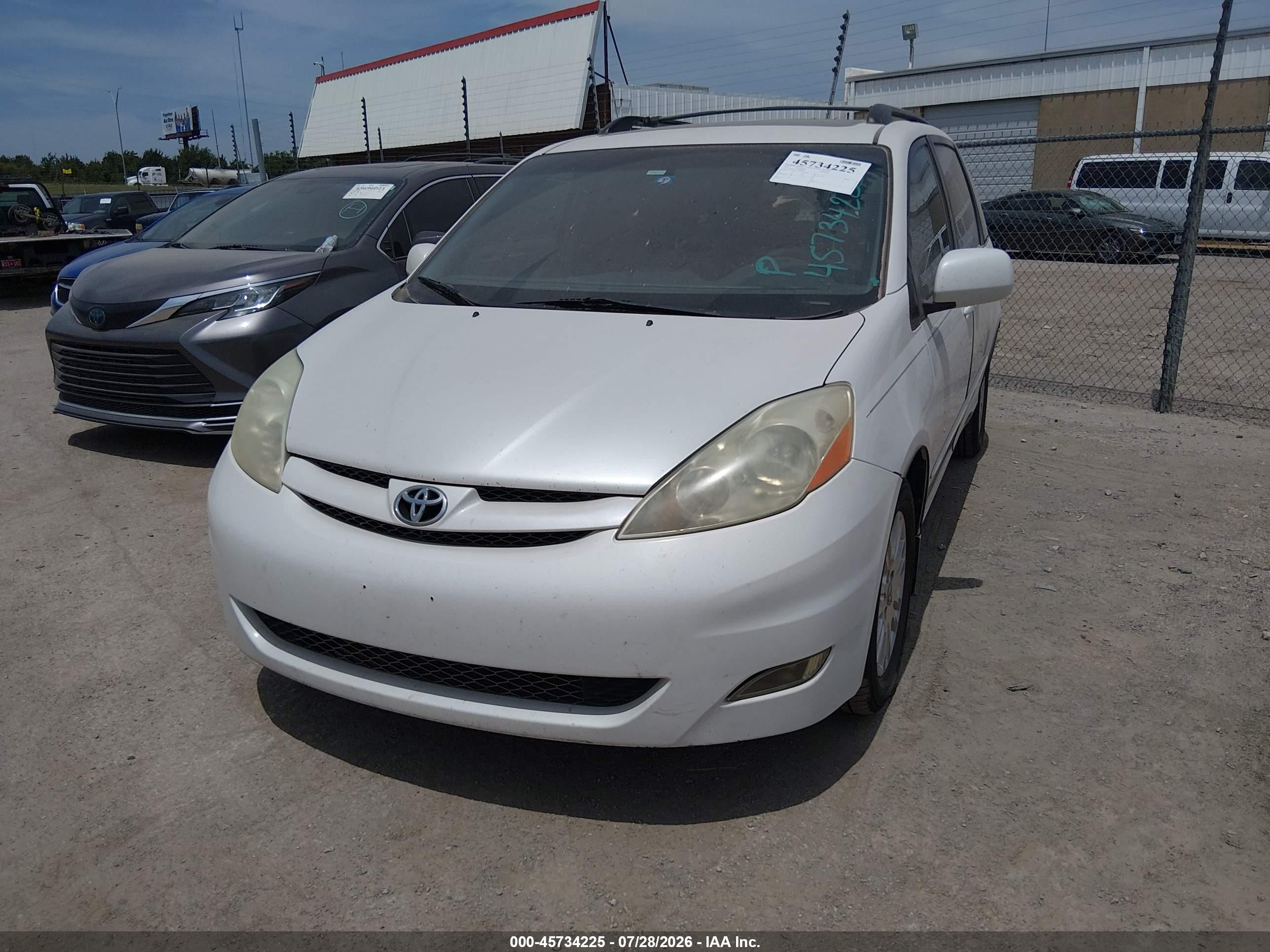 2007 Toyota Sienna Xle White vin: 5TDZK22CX7S044860