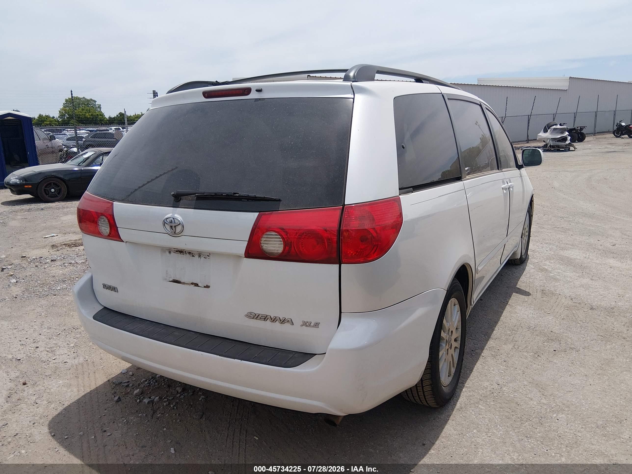 2007 Toyota Sienna Xle White vin: 5TDZK22CX7S044860