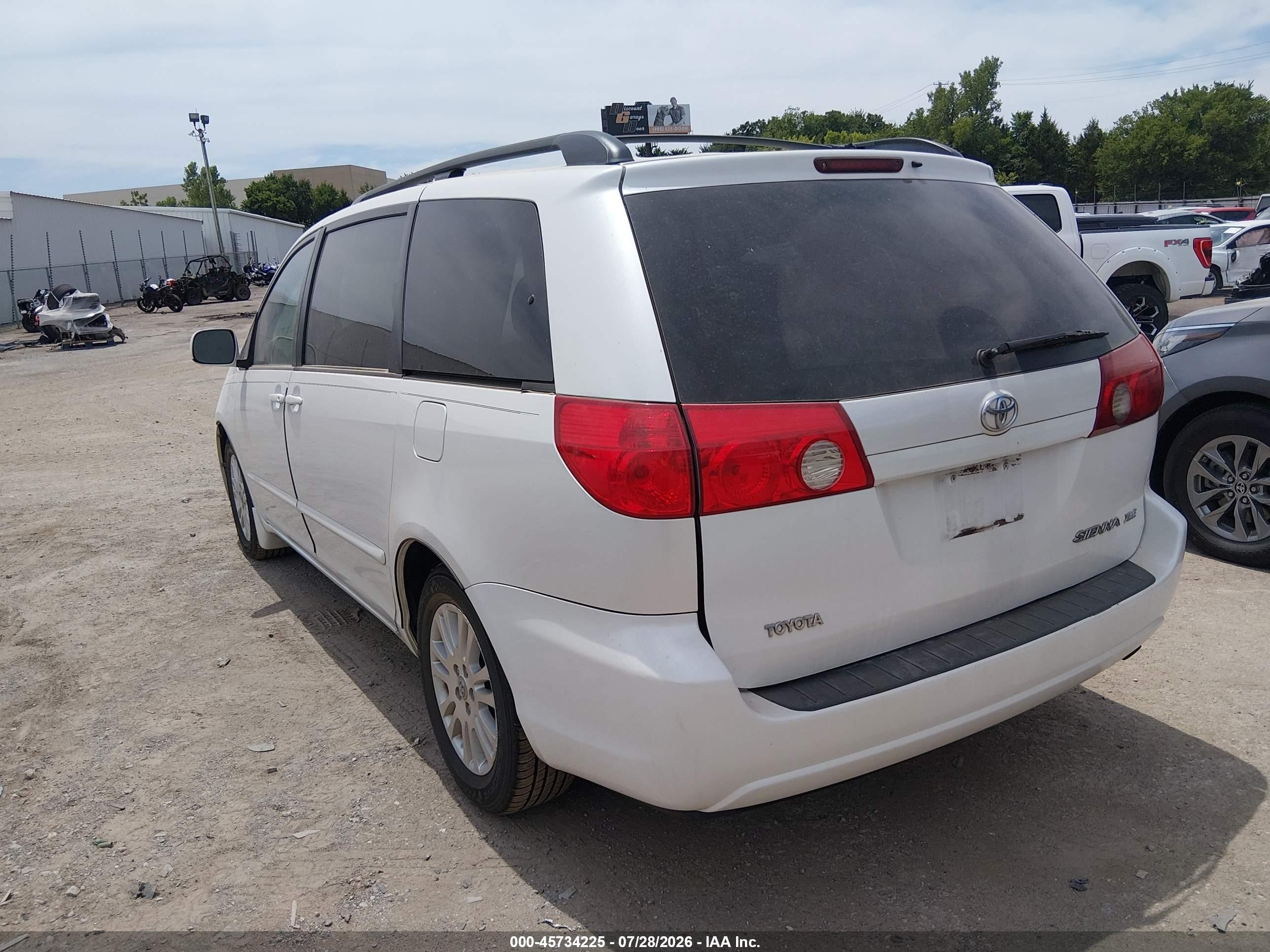 2007 Toyota Sienna Xle White vin: 5TDZK22CX7S044860