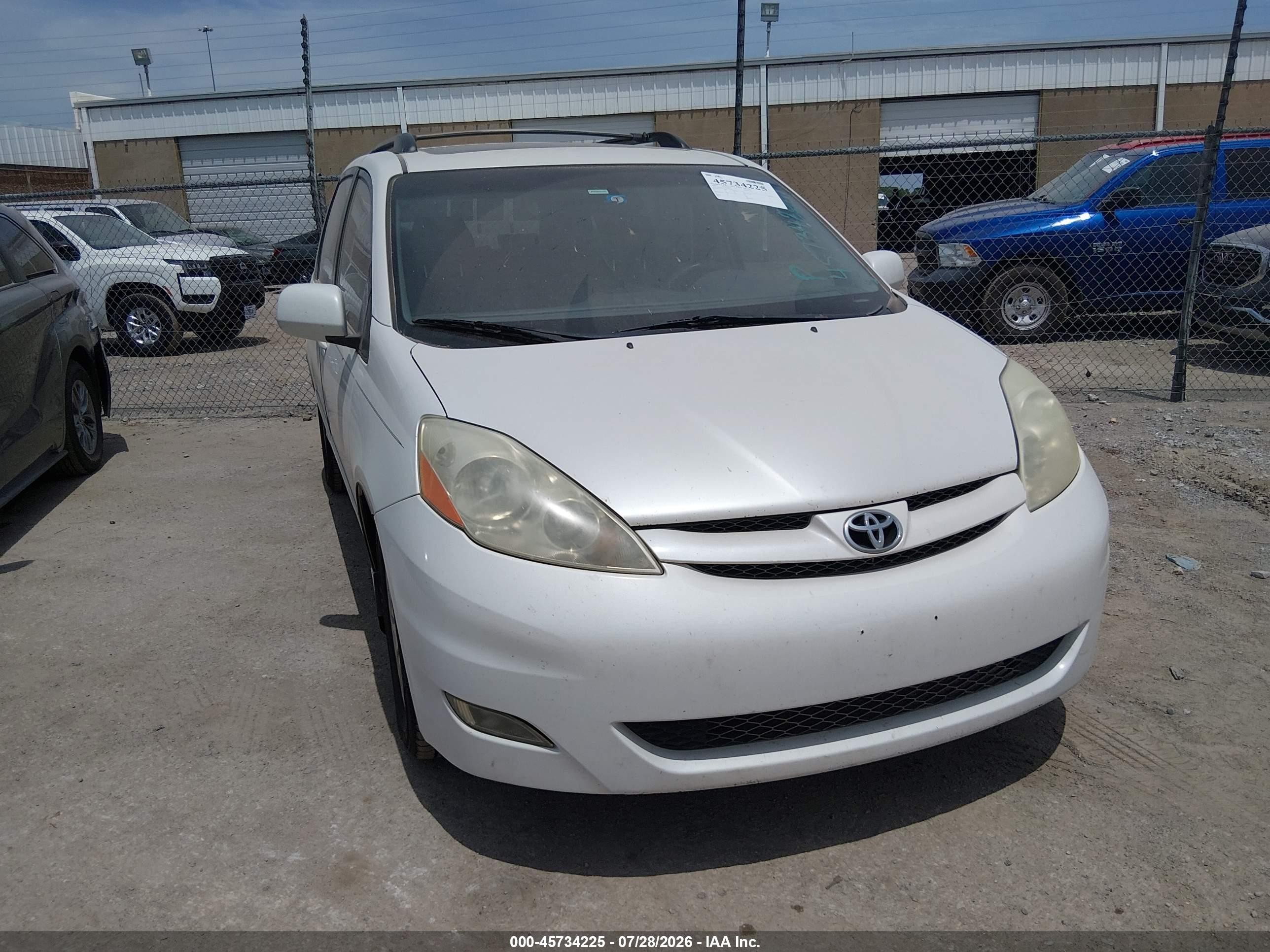 2007 Toyota Sienna Xle White vin: 5TDZK22CX7S044860