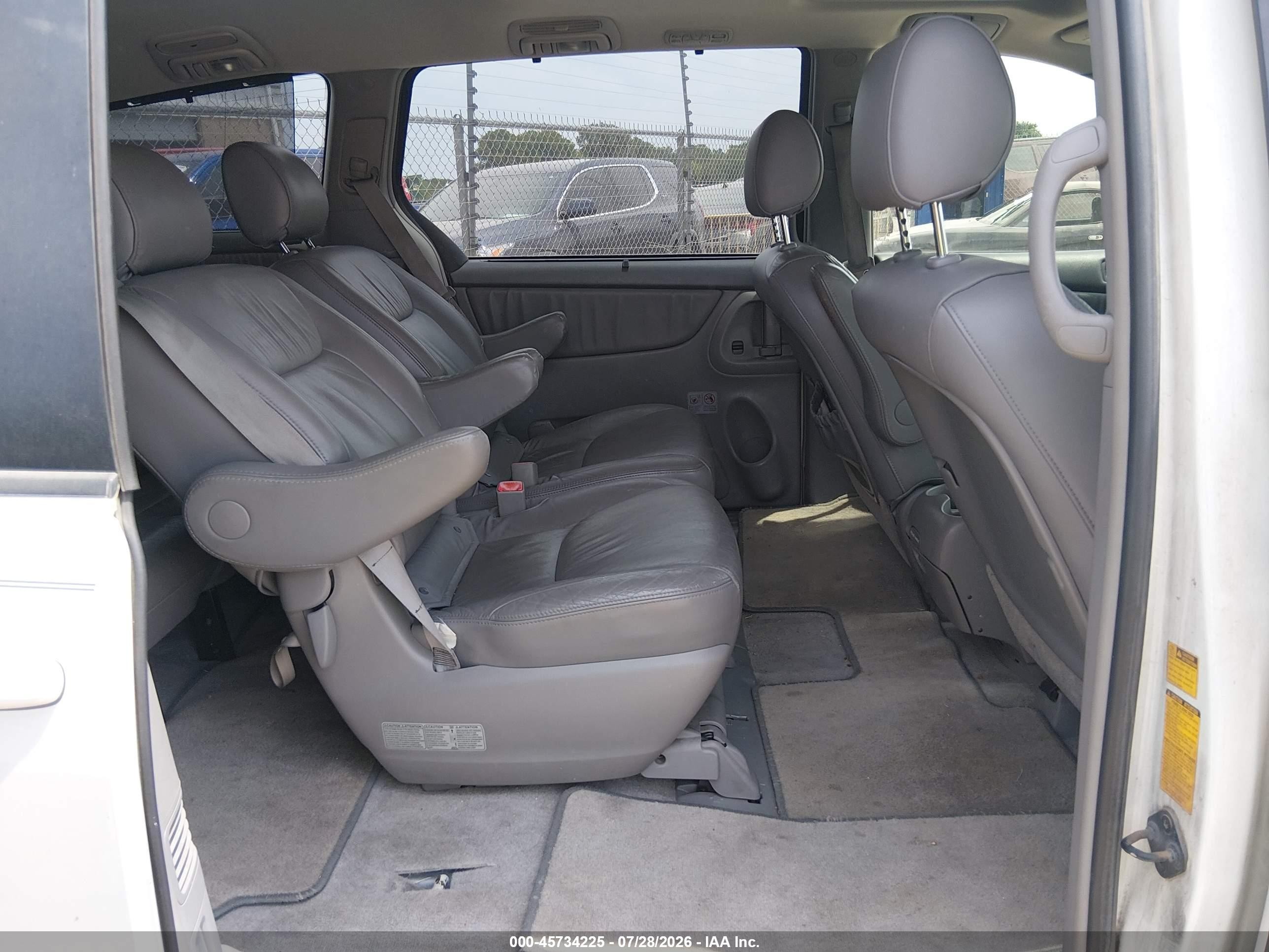 2007 Toyota Sienna Xle White vin: 5TDZK22CX7S044860