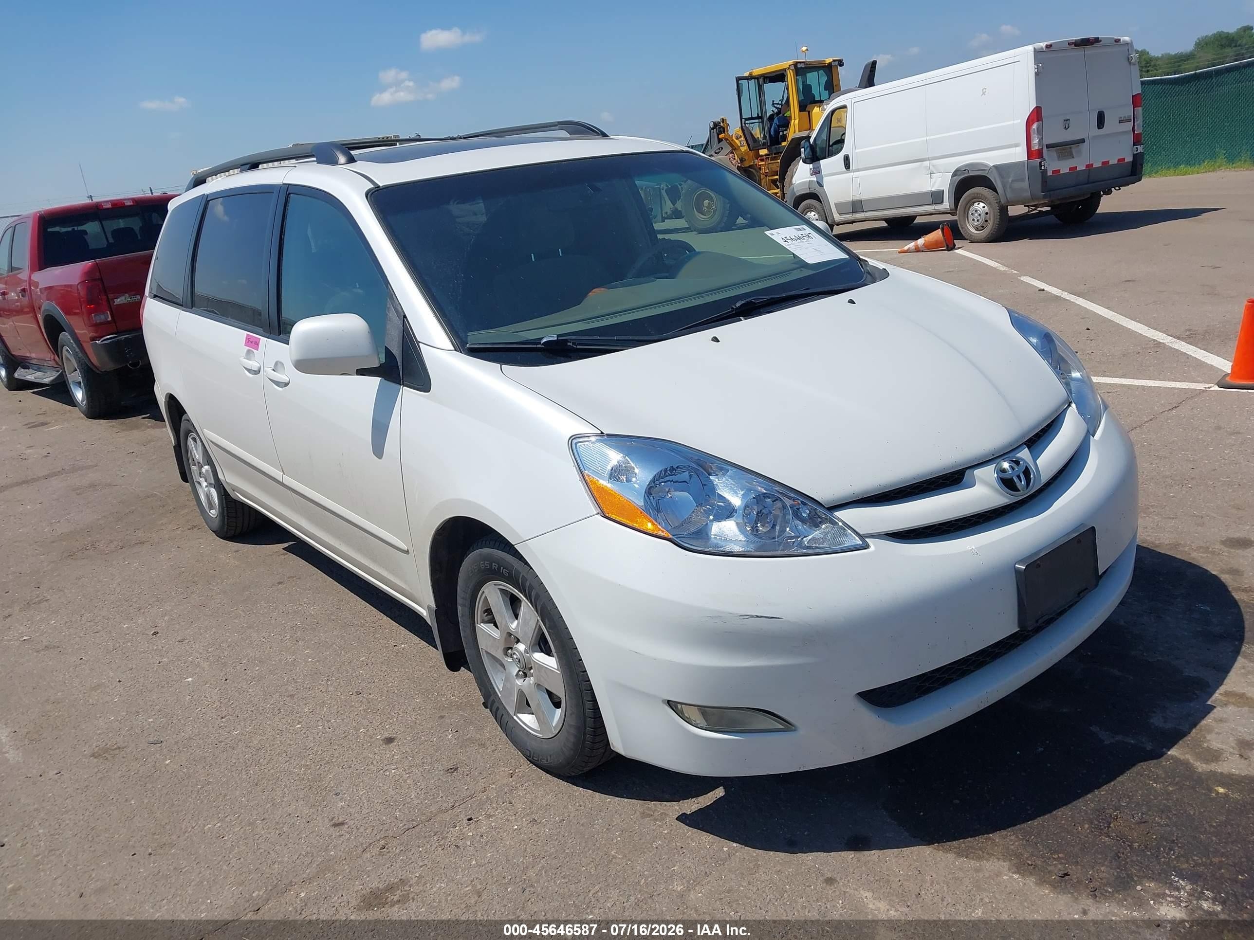 2007 Toyota Sienna Xle White vin: 5TDZK22CX7S048374