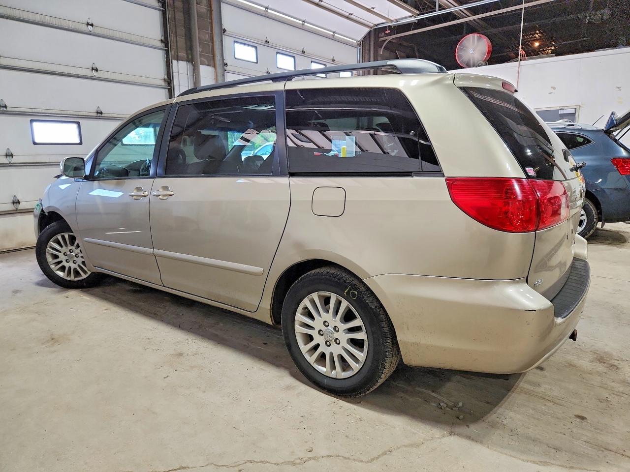 2007 Toyota Sienna Xle 7-passenger Gold vin: 5TDZK22CX7S069130