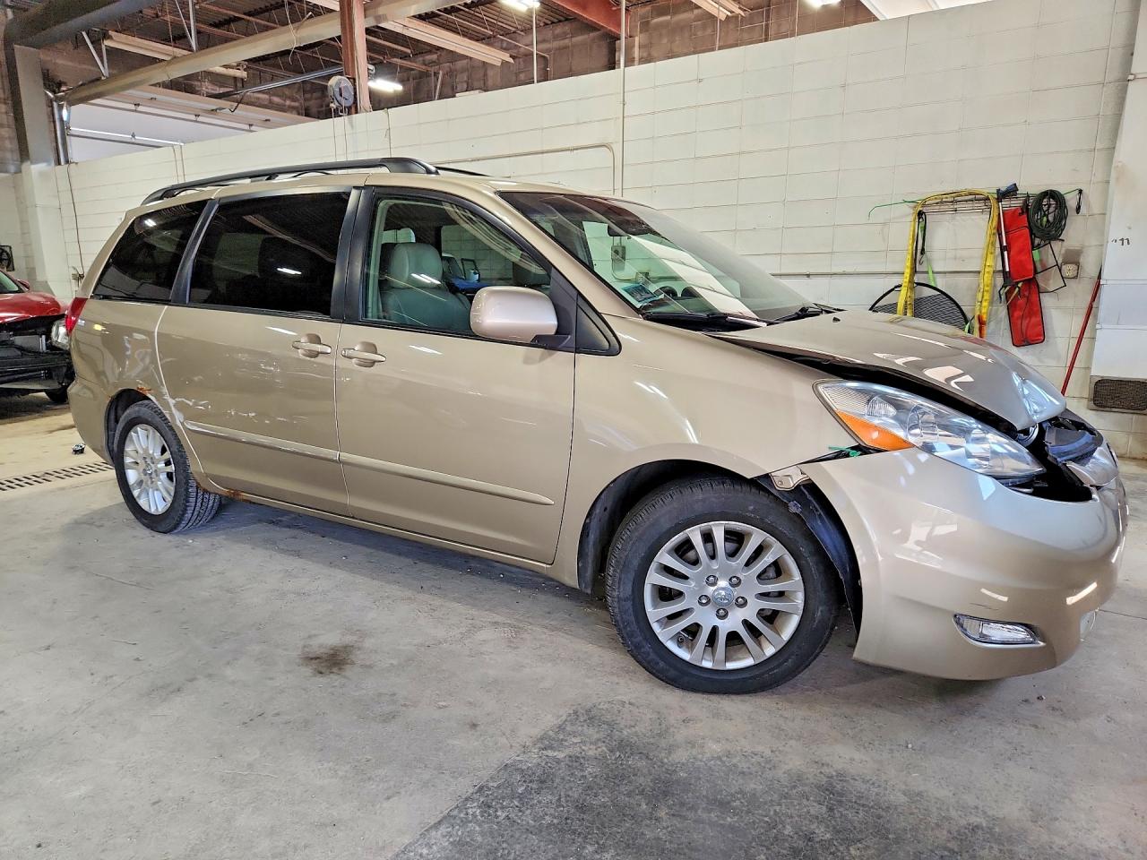 2007 Toyota Sienna Xle 7-passenger Gold vin: 5TDZK22CX7S069130