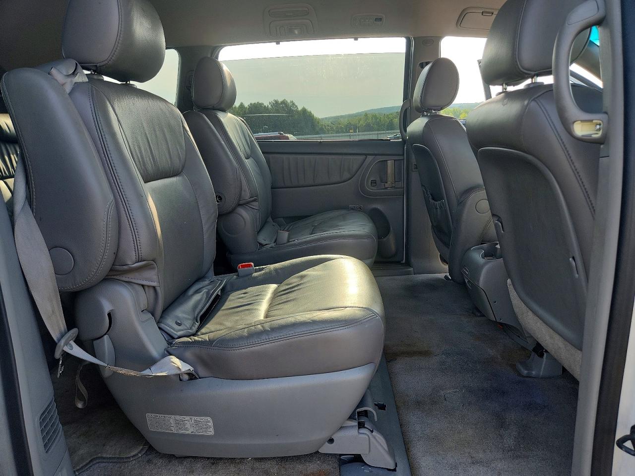 2008 Toyota Sienna Xle White vin: 5TDZK22CX8S217178