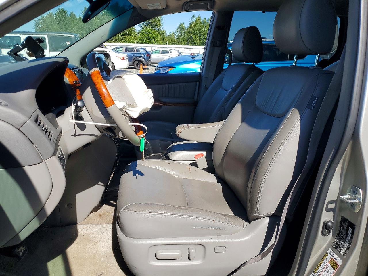 2009 Toyota Sienna Limited Silver vin: 5TDZK22CX9S271470