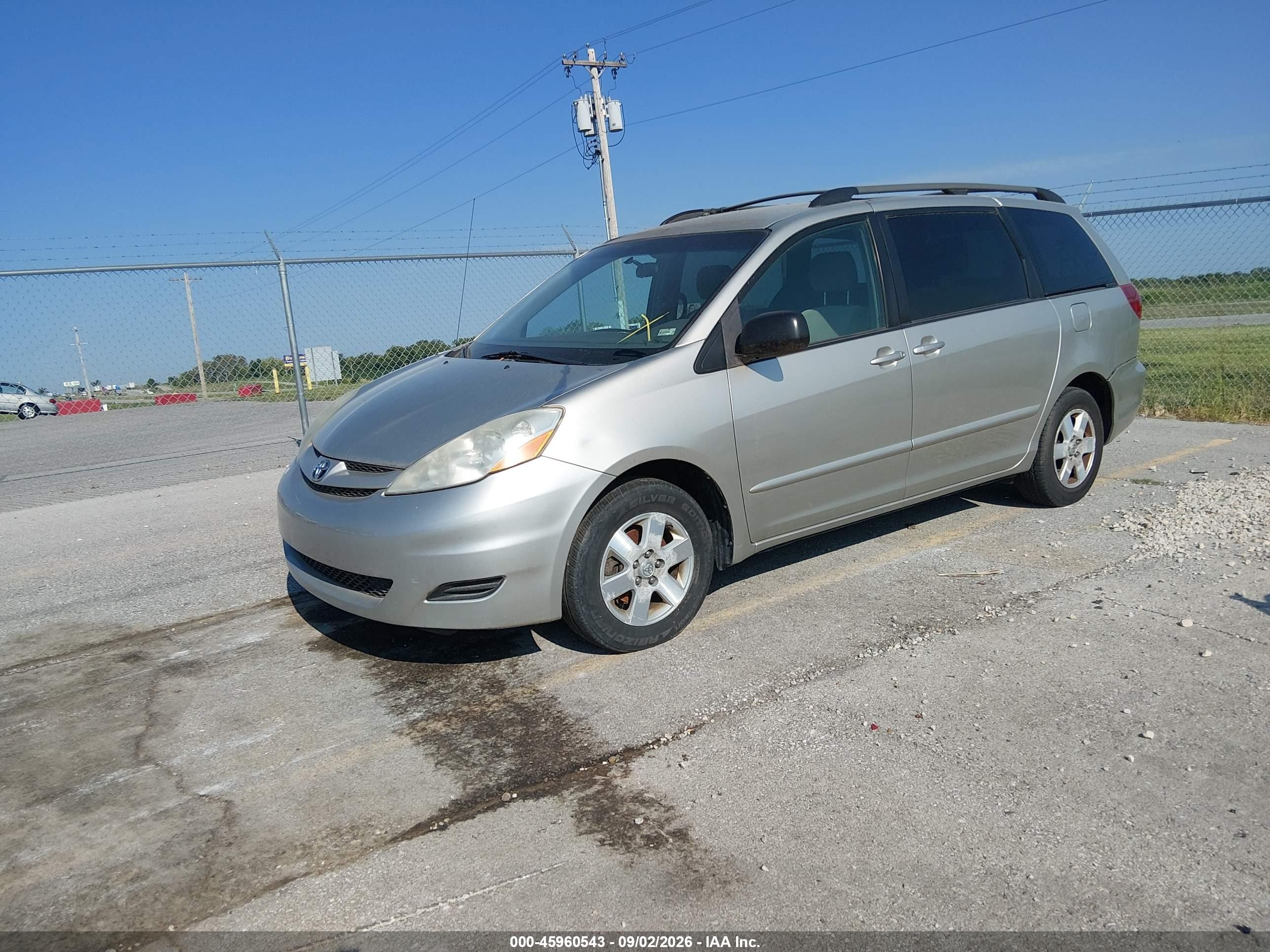 2007 Toyota Sienna Le Tan vin: 5TDZK23C07S005550