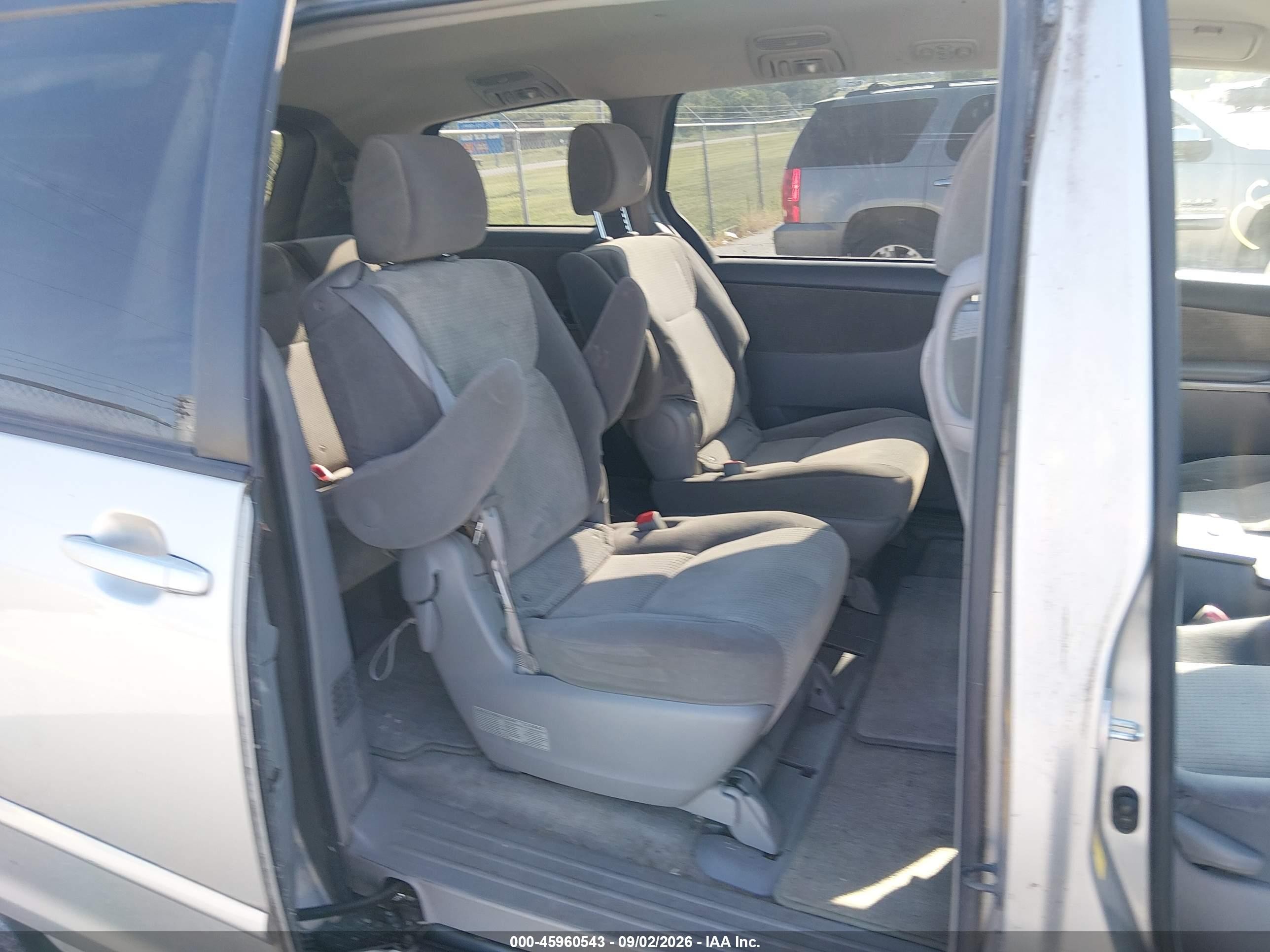 2007 Toyota Sienna Le Tan vin: 5TDZK23C07S005550