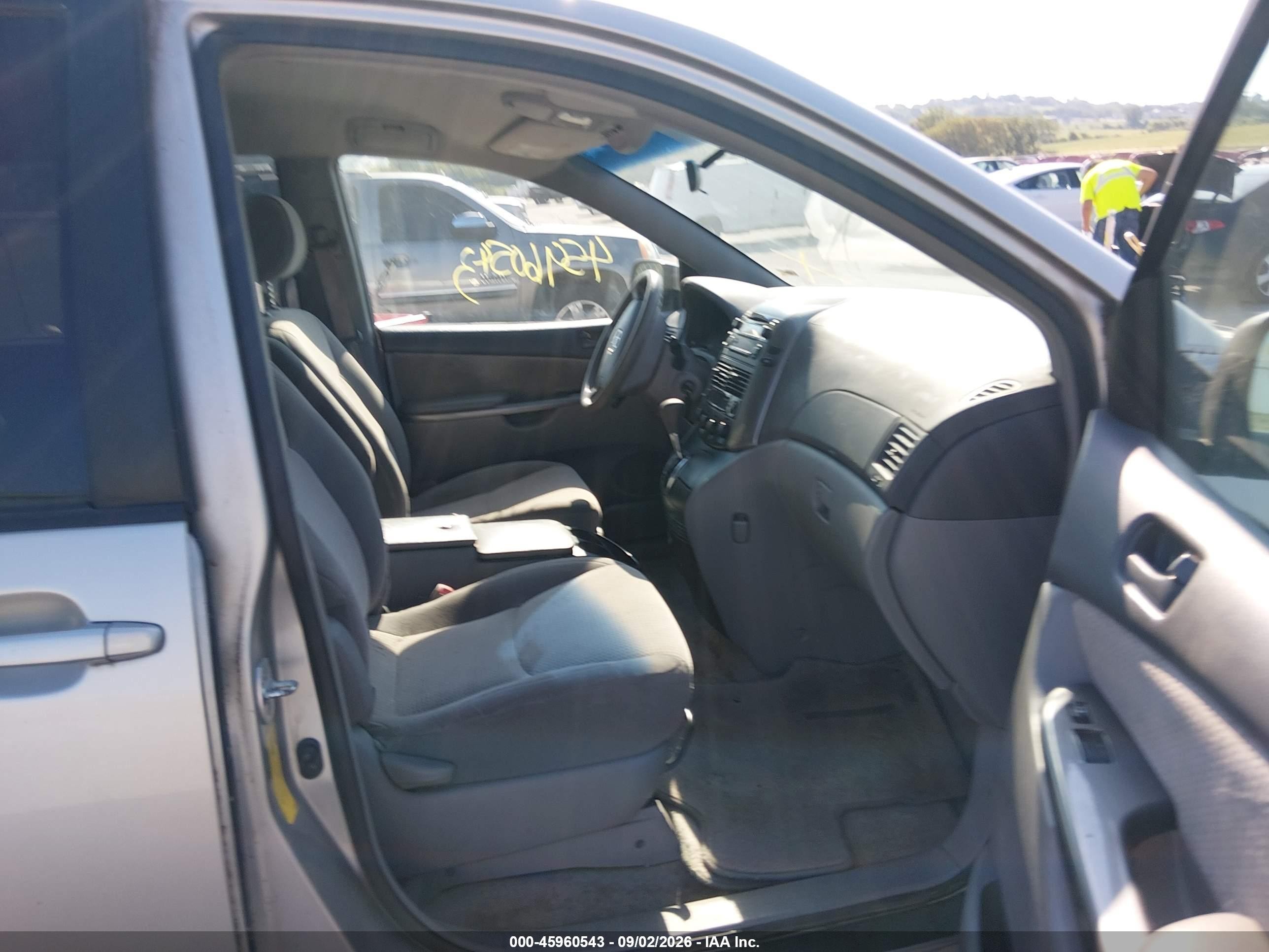 2007 Toyota Sienna Le Tan vin: 5TDZK23C07S005550