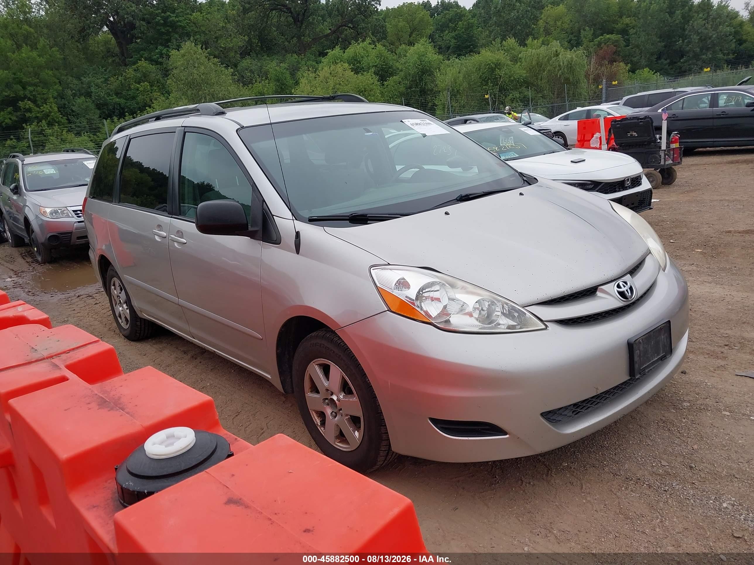 2007 Toyota Sienna Le Gray vin: 5TDZK23C07S019254