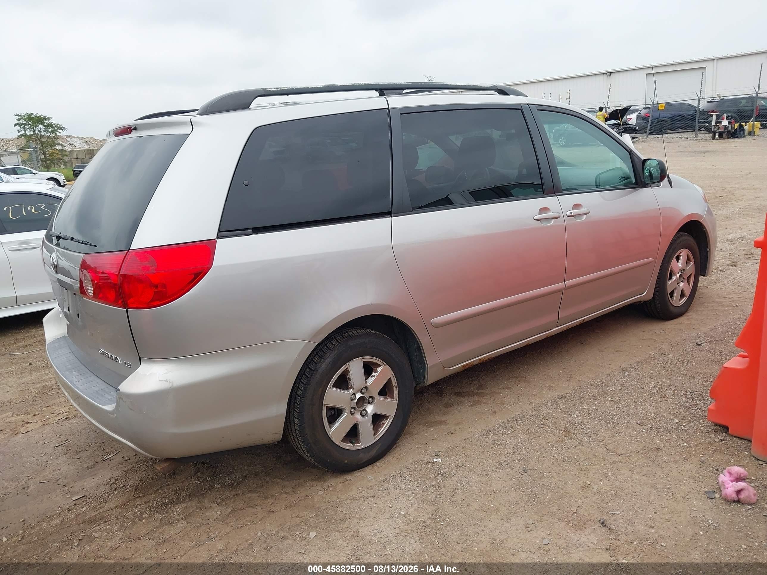 2007 Toyota Sienna Le Gray vin: 5TDZK23C07S019254