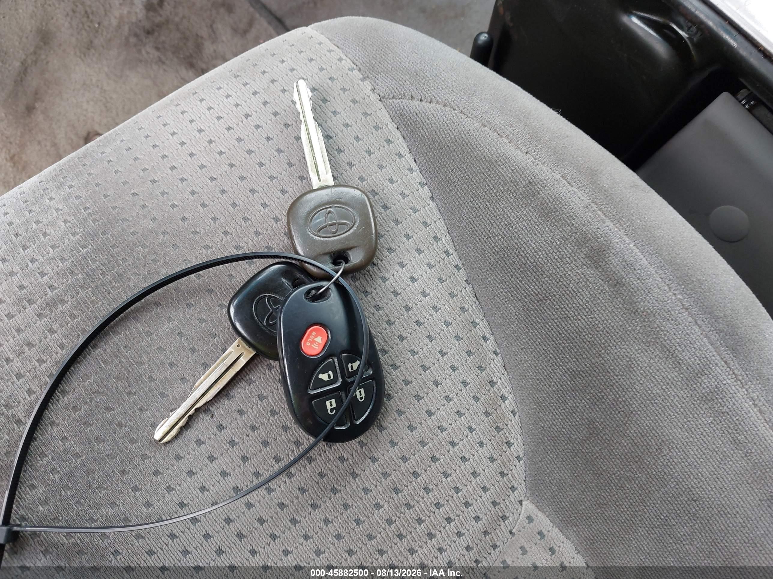 2007 Toyota Sienna Le Gray vin: 5TDZK23C07S019254