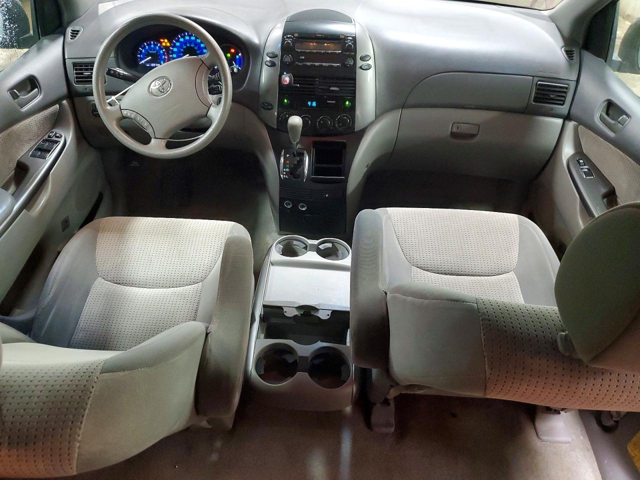 2007 Toyota Sienna Le 8-passenger Красный vin: 5TDZK23C07S021103