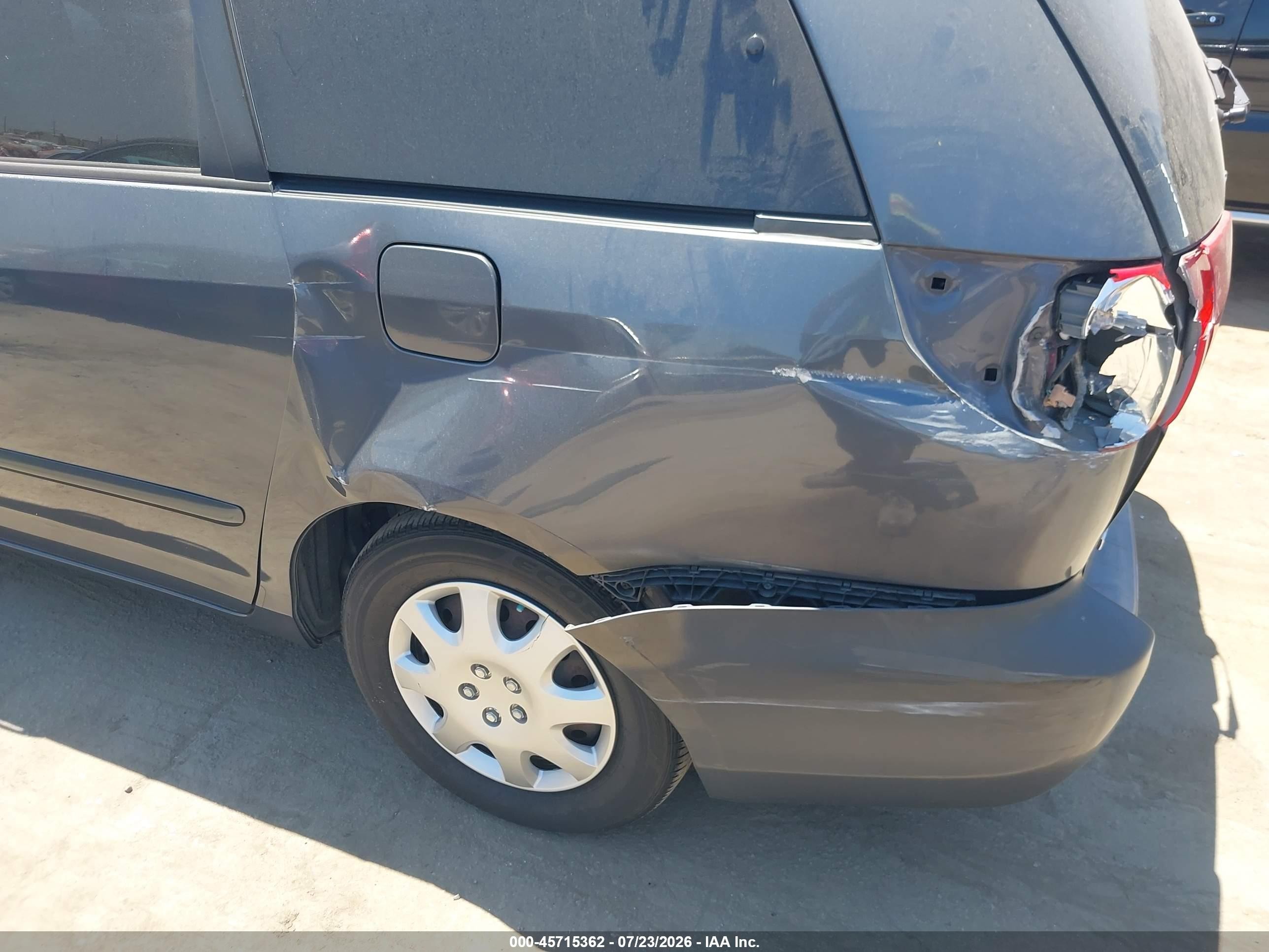 2007 Toyota Sienna Le Gray vin: 5TDZK23C07S024020
