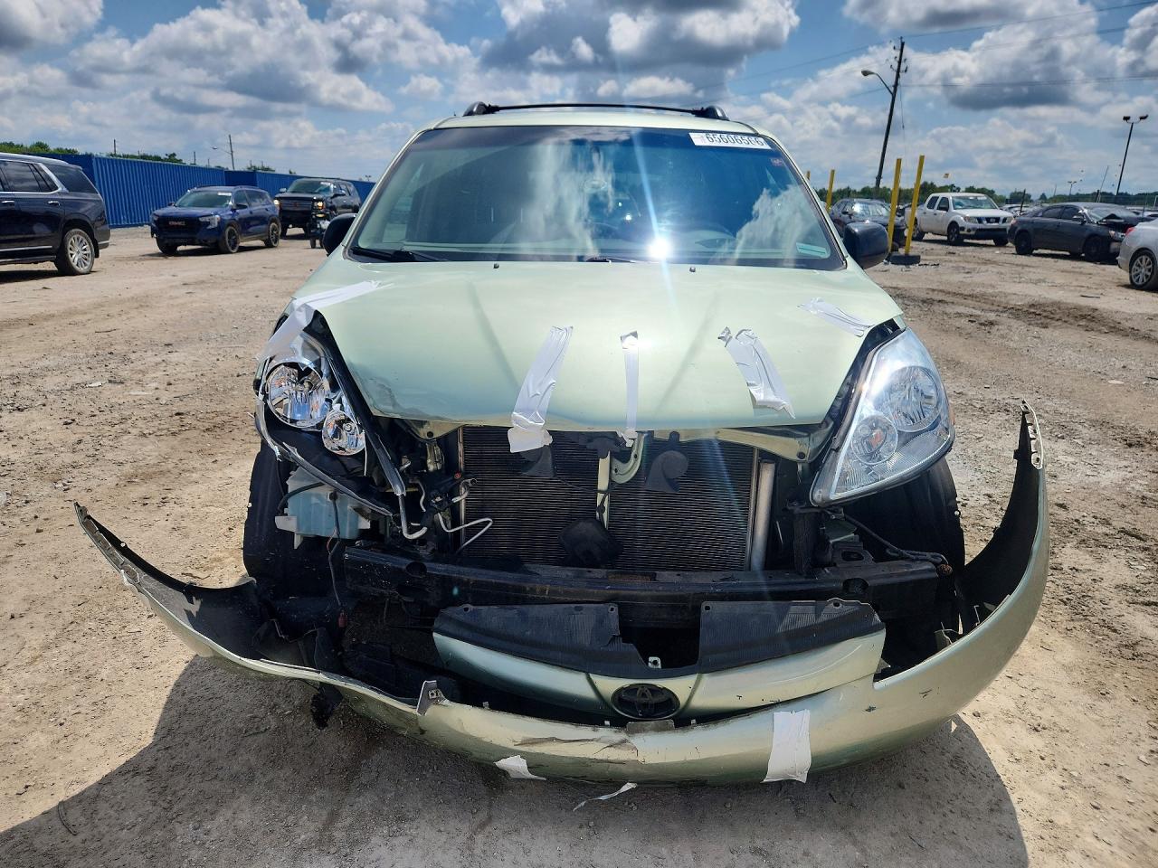 2007 Toyota Sienna Le 7-passenger Зеленый vin: 5TDZK23C07S060063