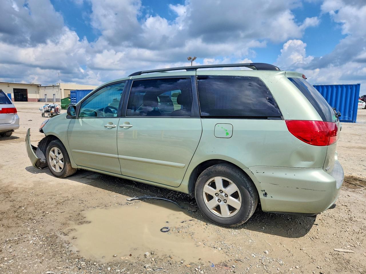 2007 Toyota Sienna Le 7-passenger Зеленый vin: 5TDZK23C07S060063