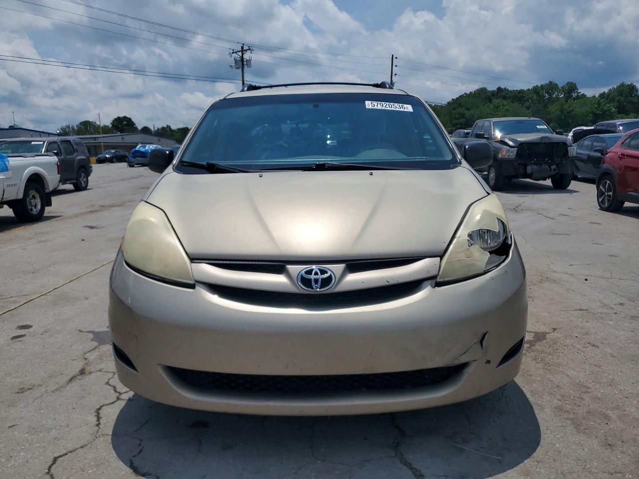2007 Toyota Sienna Le 8-passenger Gold vin: 5TDZK23C07S060337