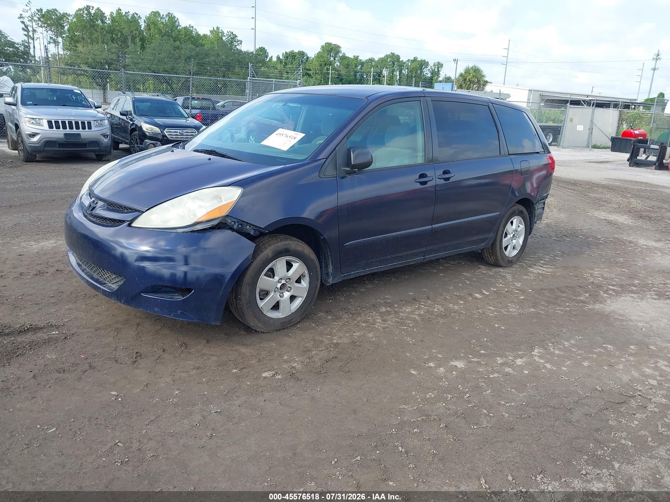 2007 Toyota Sienna Le Blue vin: 5TDZK23C07S068518