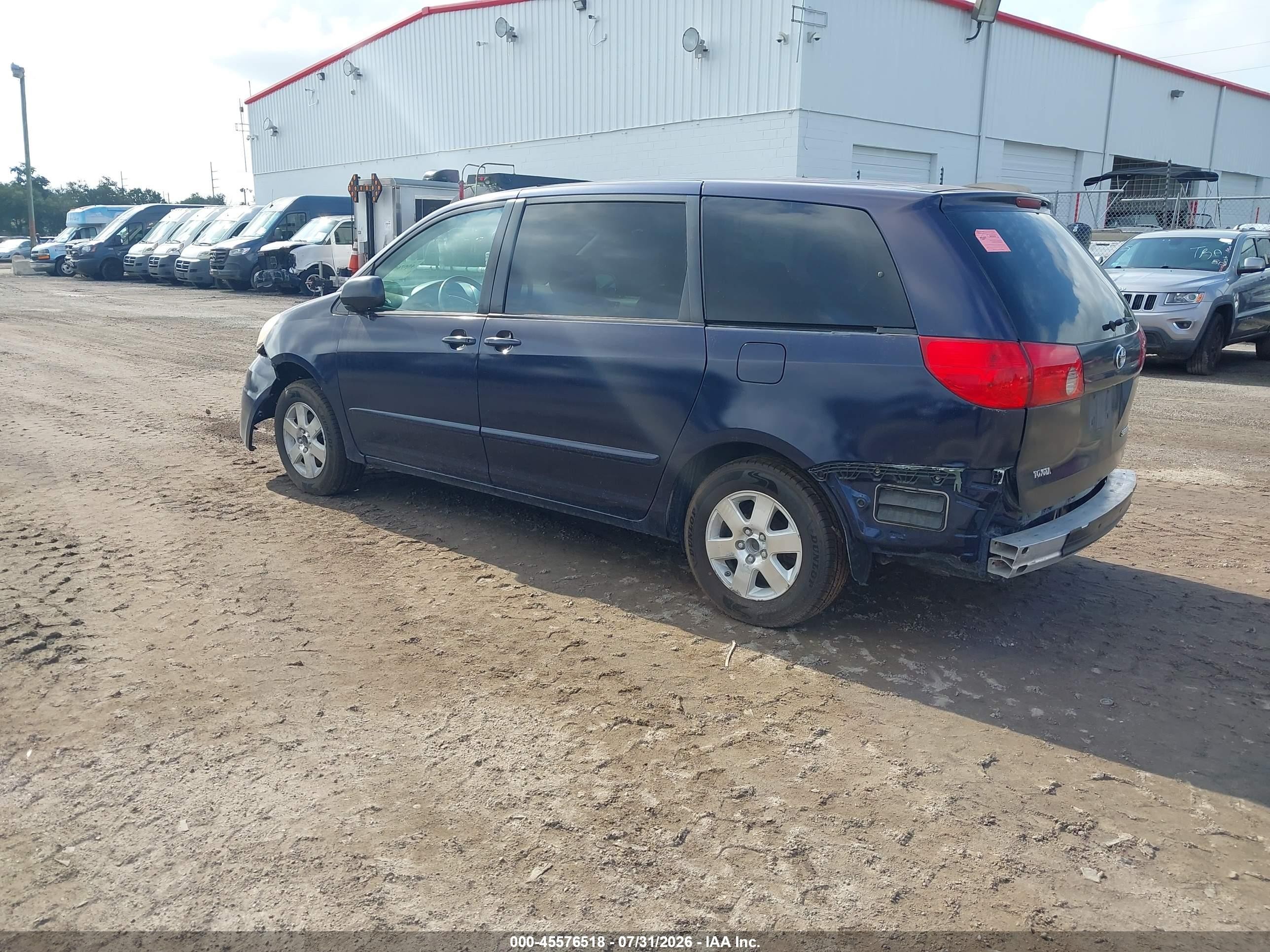 2007 Toyota Sienna Le Blue vin: 5TDZK23C07S068518
