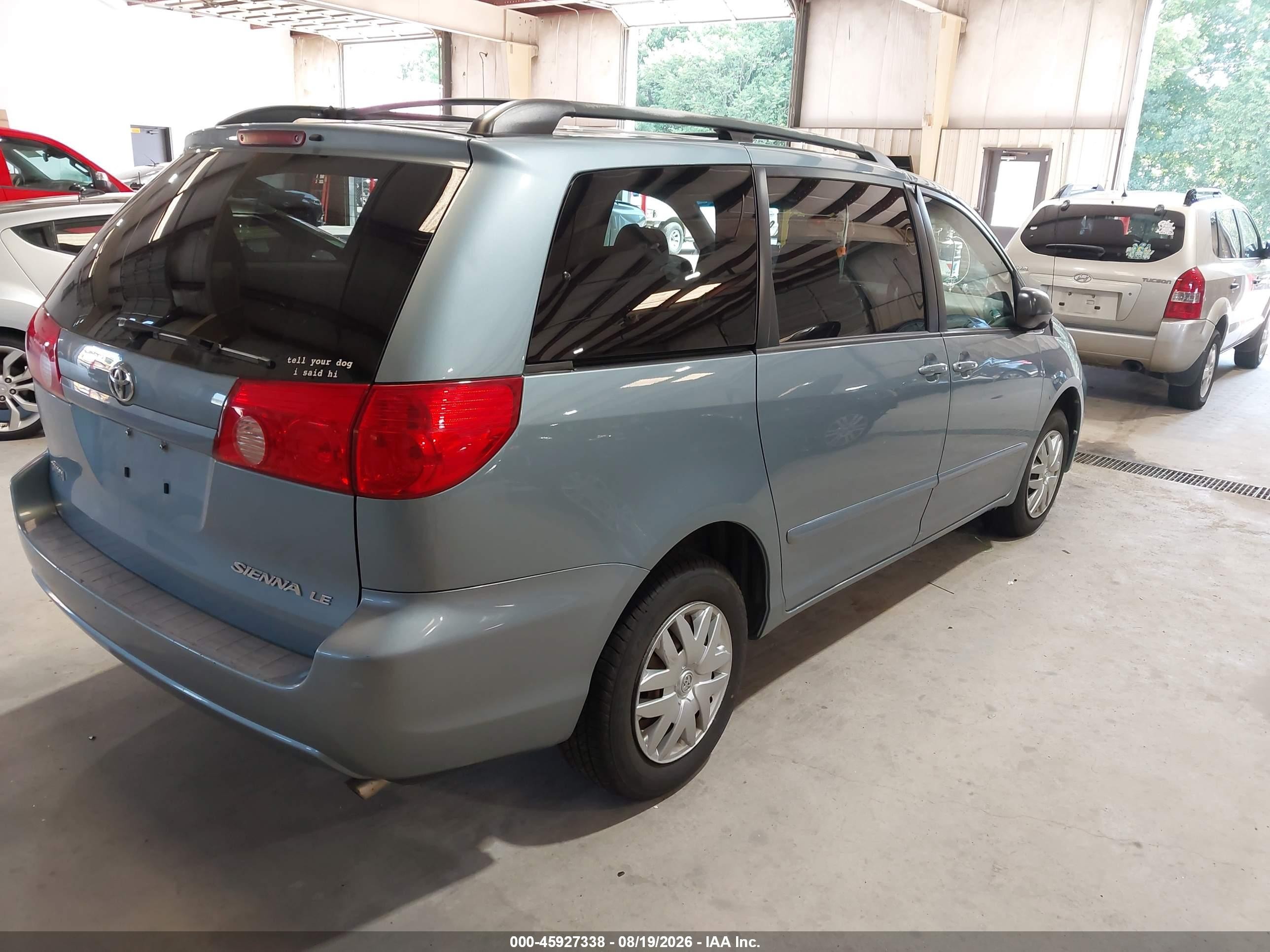 2008 Toyota Sienna Le Blue vin: 5TDZK23C08S104810