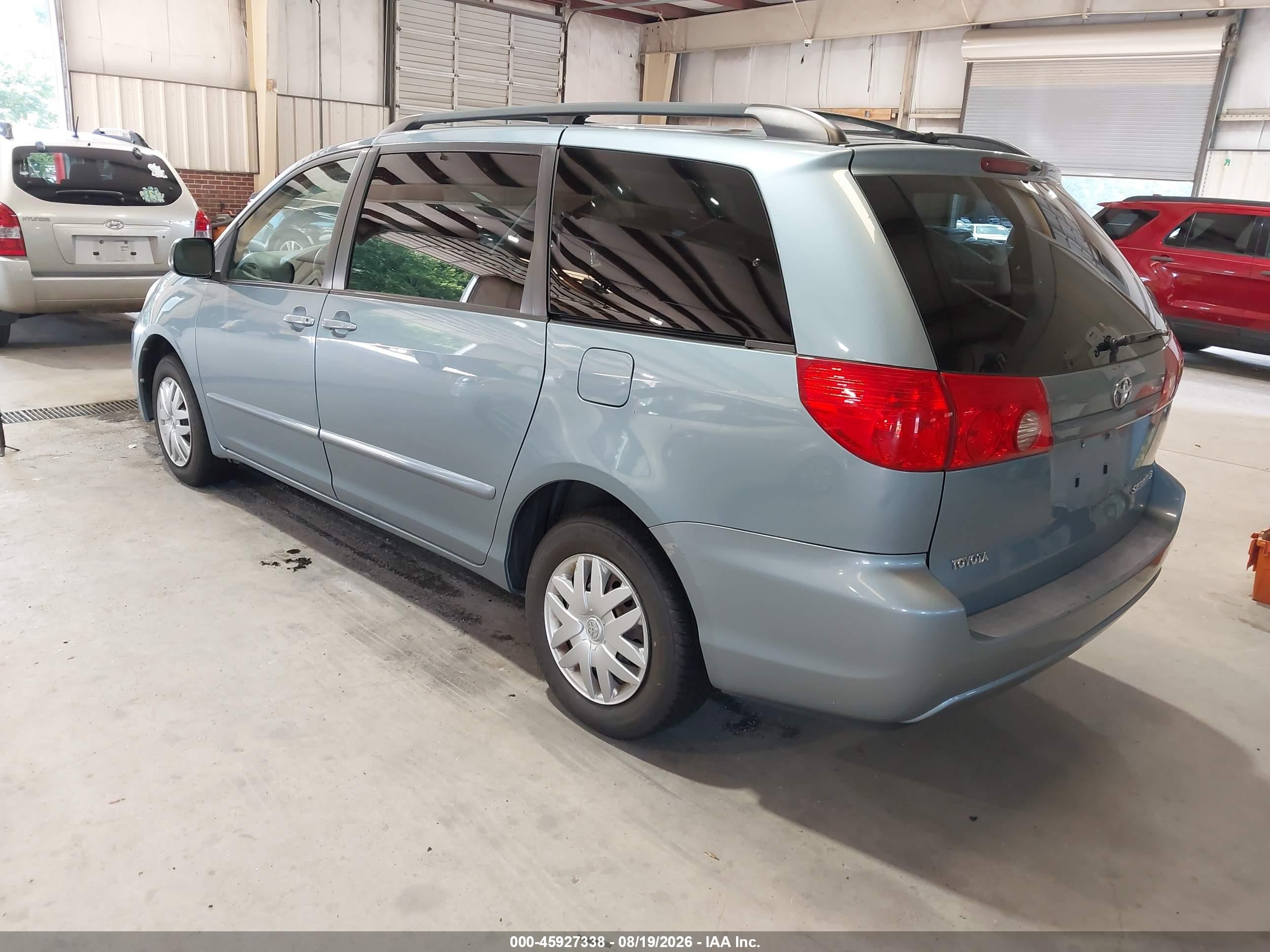 2008 Toyota Sienna Le Blue vin: 5TDZK23C08S104810